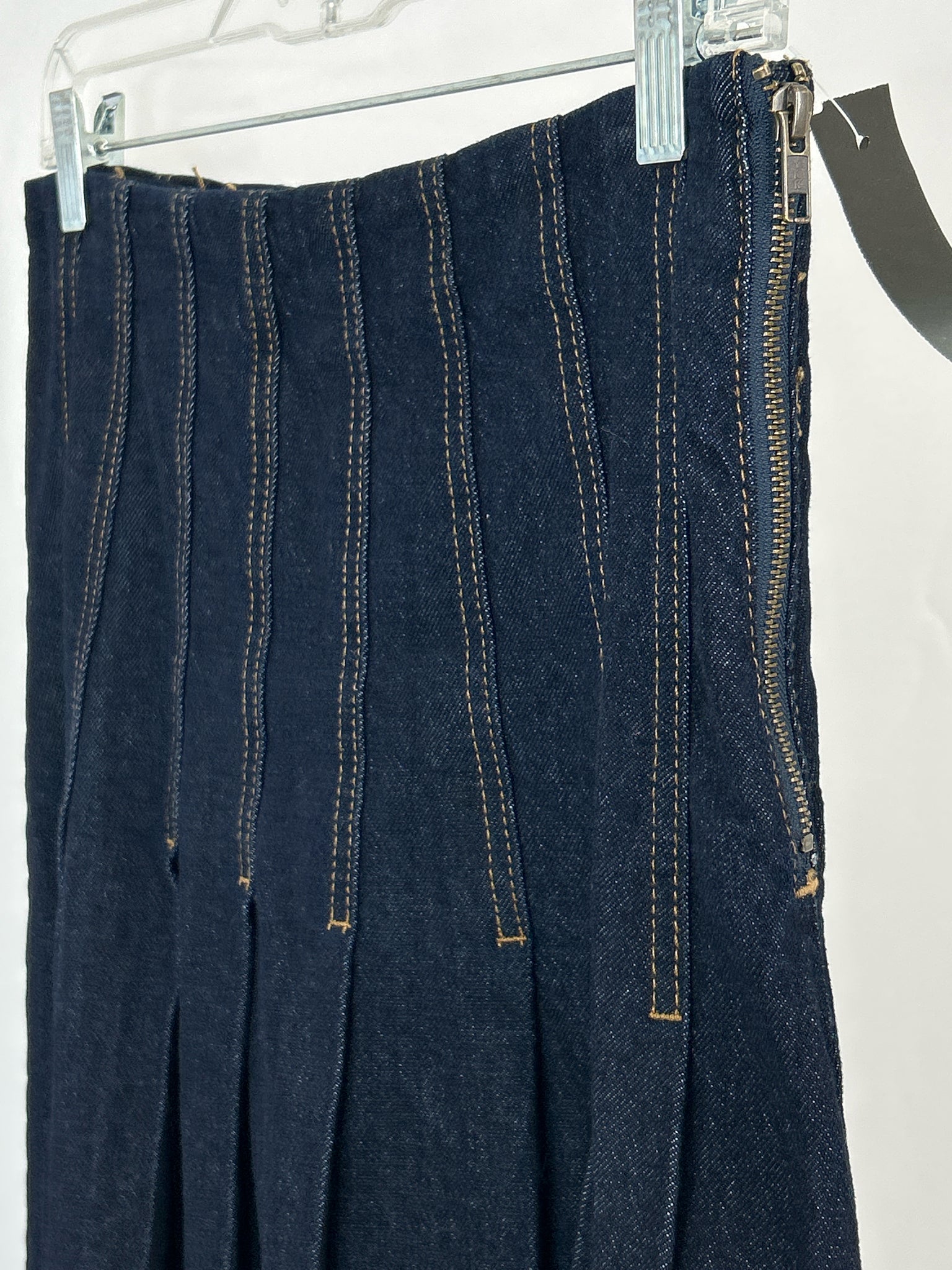 Free Assembly Size 4 BLUE DENIM Women Skirt