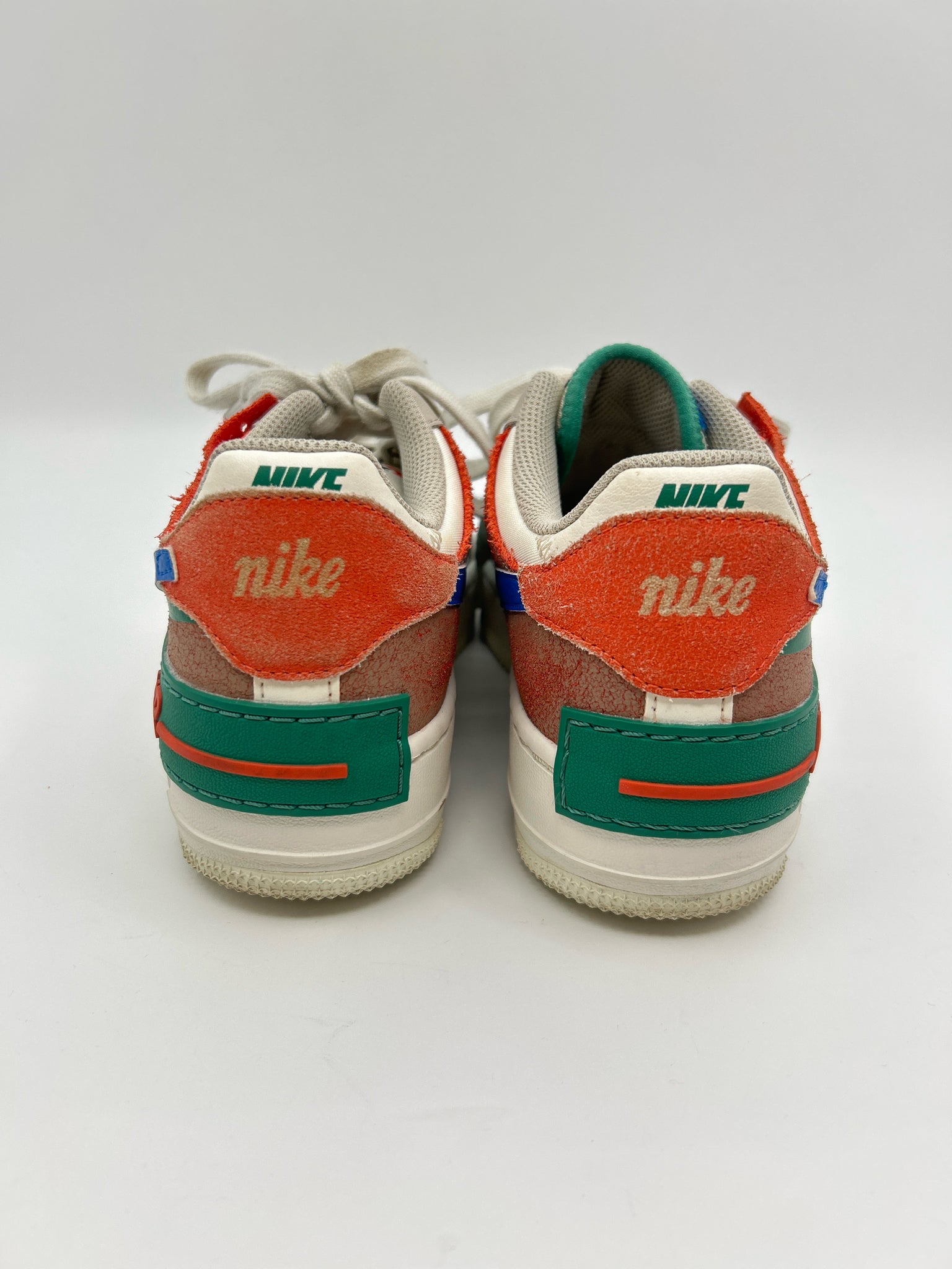 NIKE Size 7 Multi-Color Women Sneakers