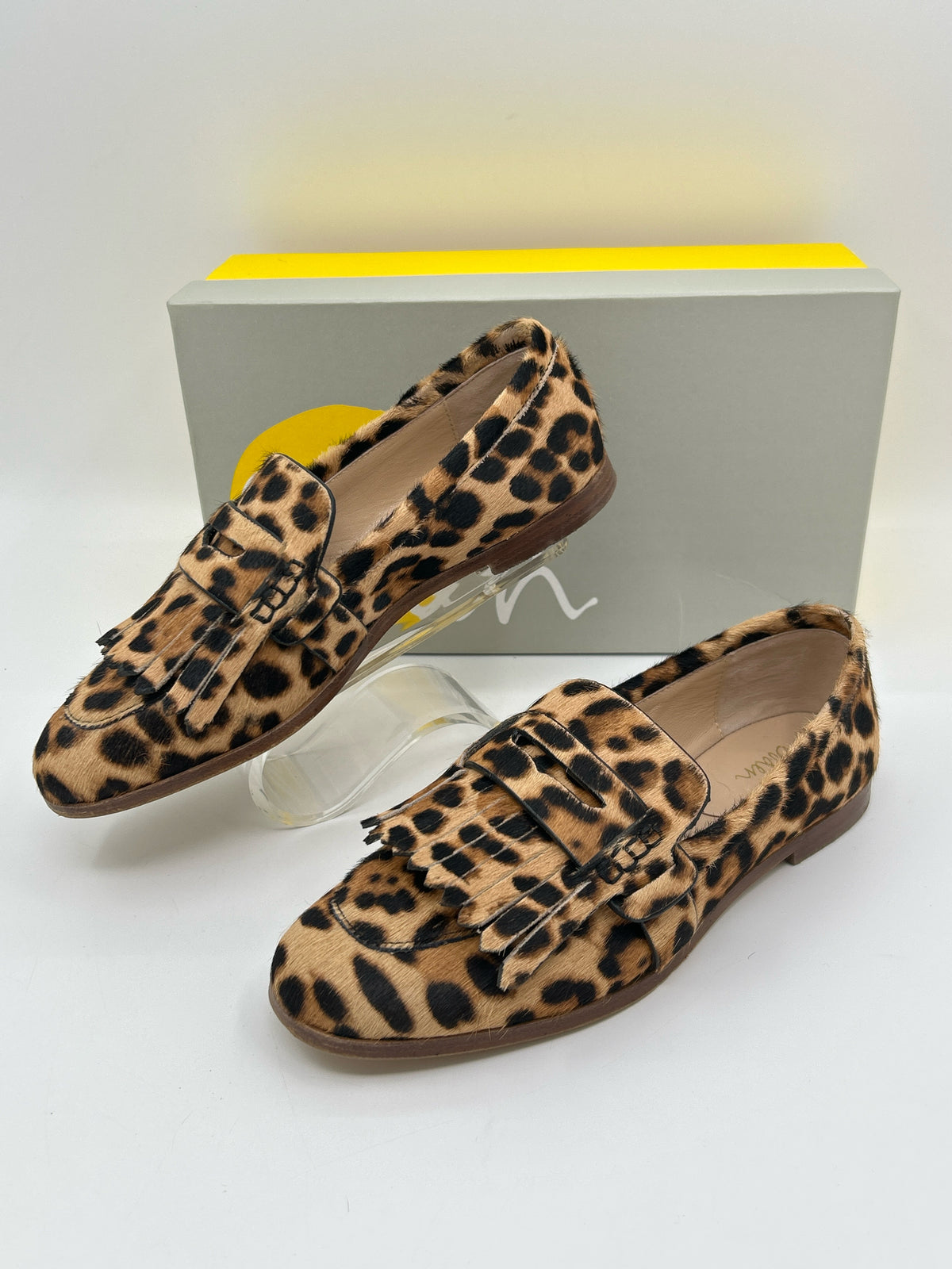 BODEN Size 38 Brown Print Women Loafer
