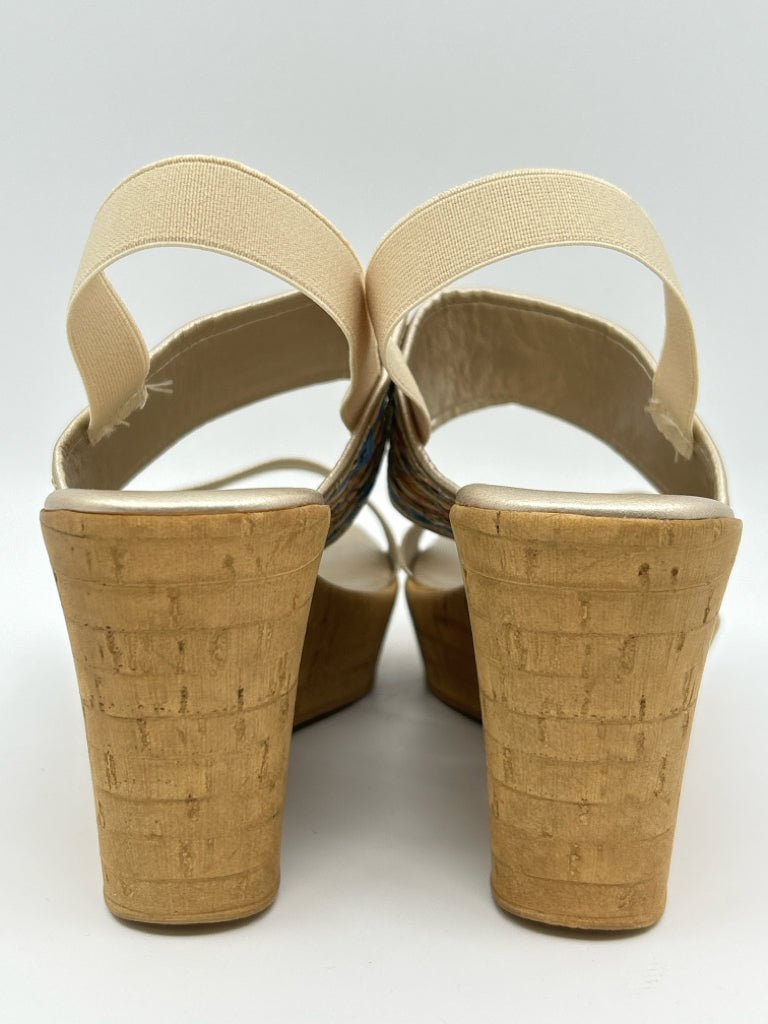 ITALIAN SHOEMAKERS Size 8.5M Gold Women's Sandal