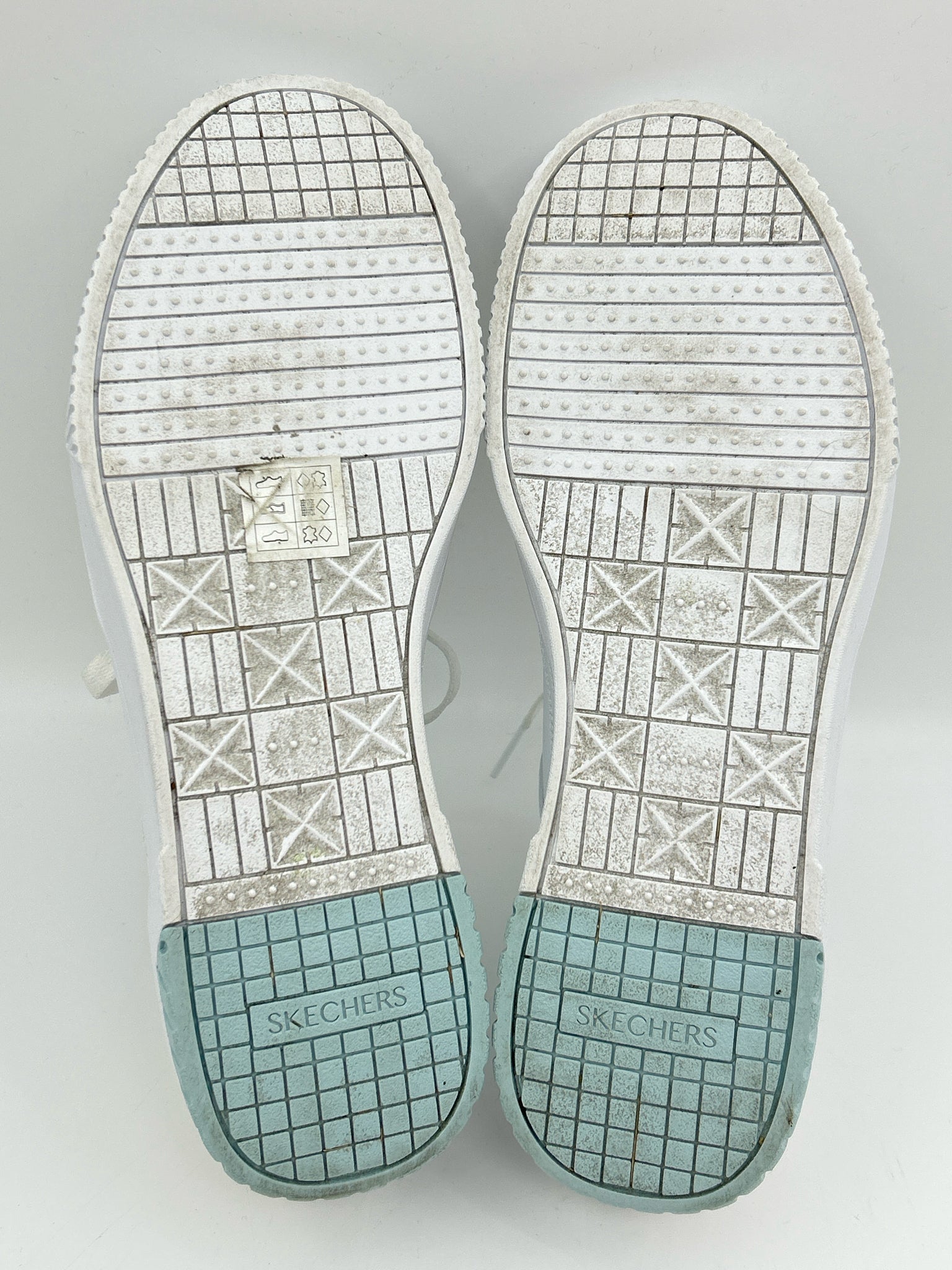 skechers Size 9.5 White Floral Women Sneakers