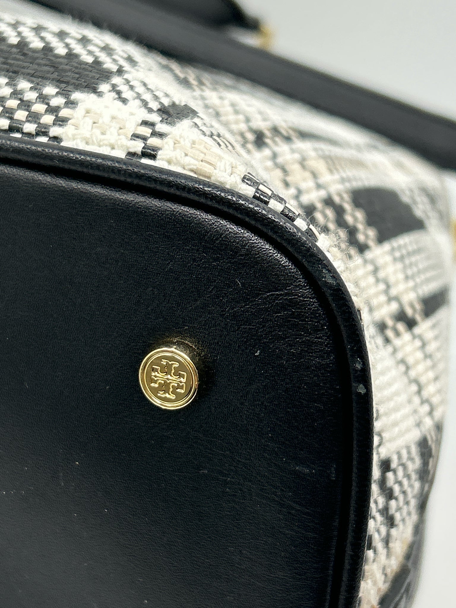 TORY BURCH Black and White Women Purse