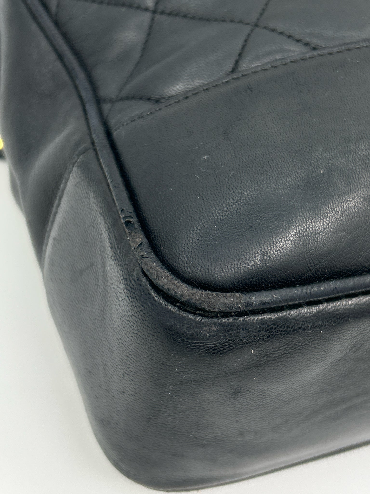 CHANEL Black Women Purse