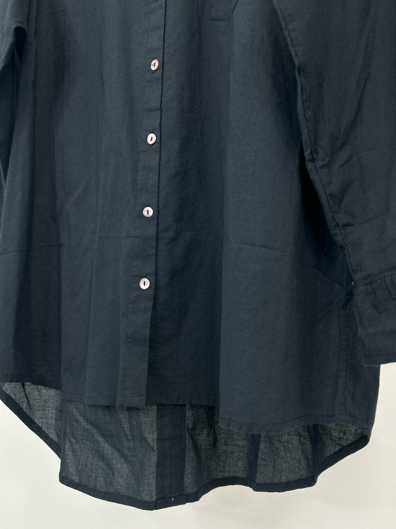 NATURAL LIFE Size M Black Women Shirt