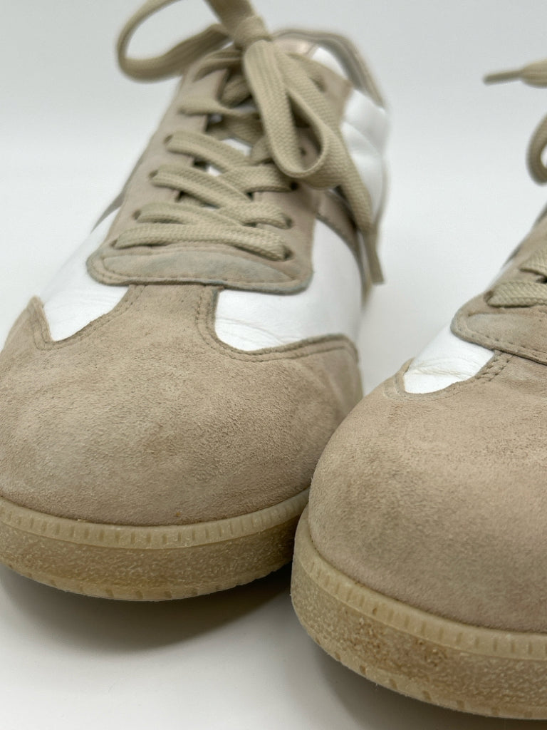GABOR Size 10.5 BEIGE AND WHITE Women's Sneakers