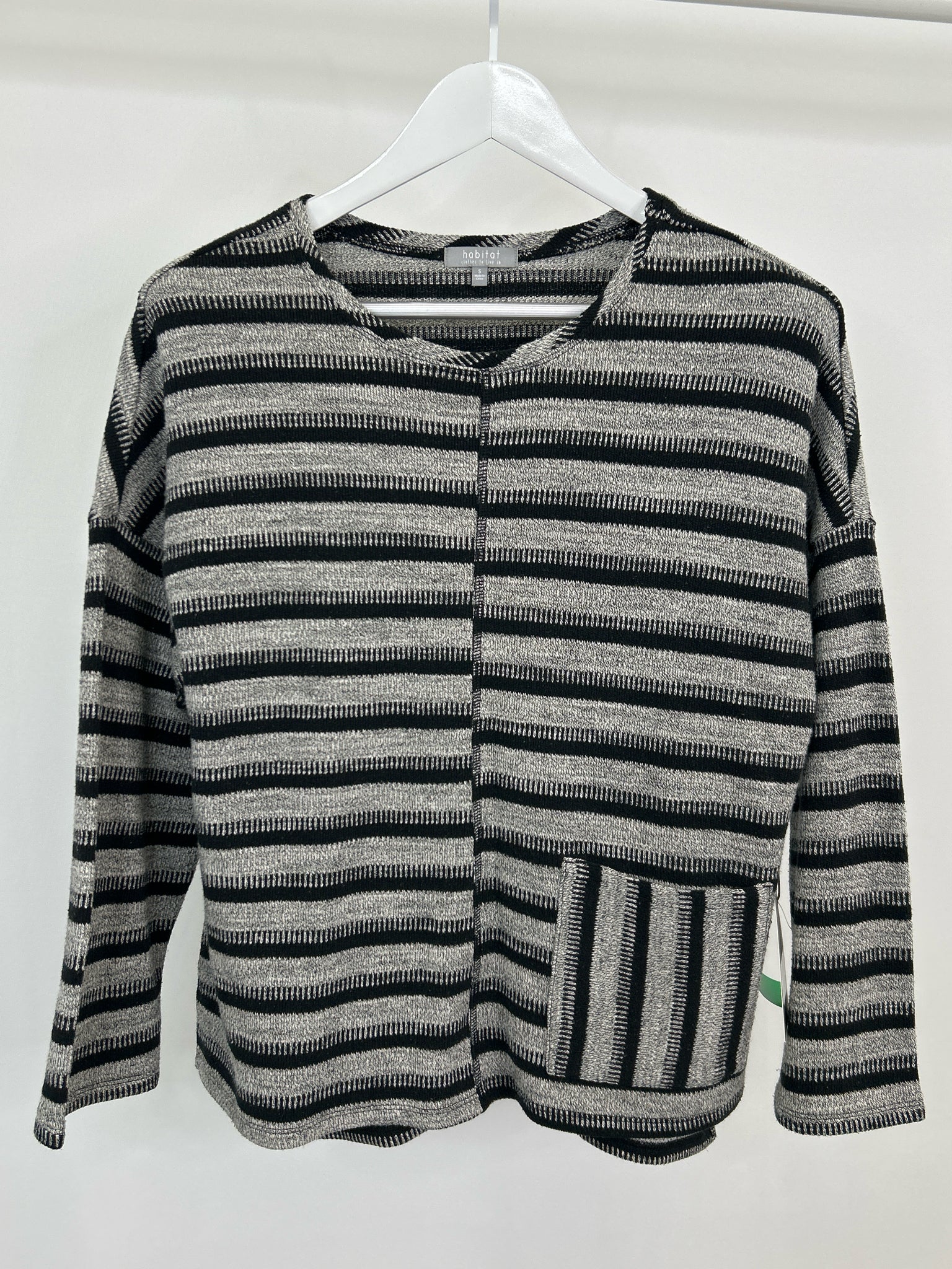 HABITAT Size S White Striped Women Sweater NWT