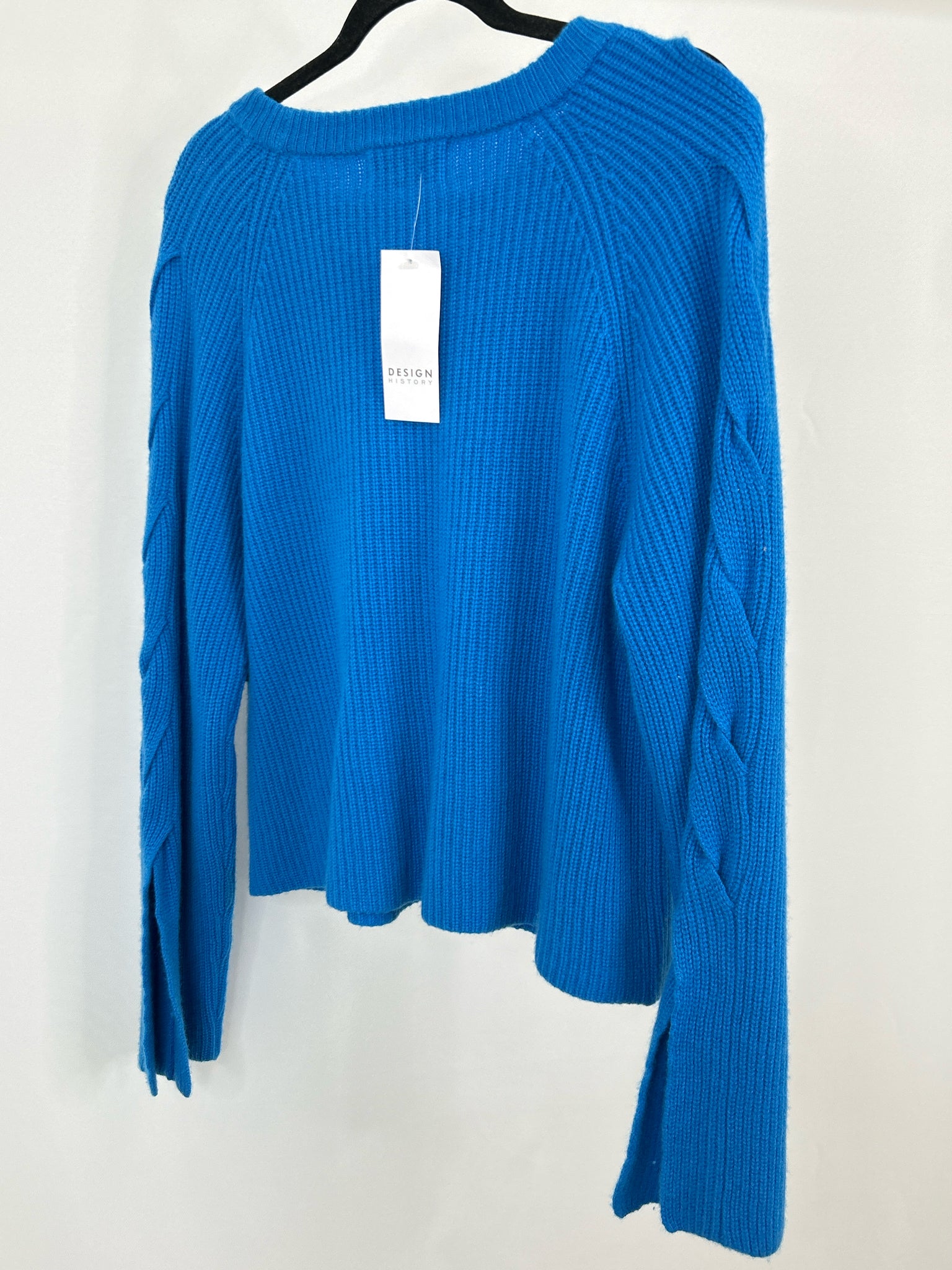 DESIGN HISTORY Size L Blue Women Sweater