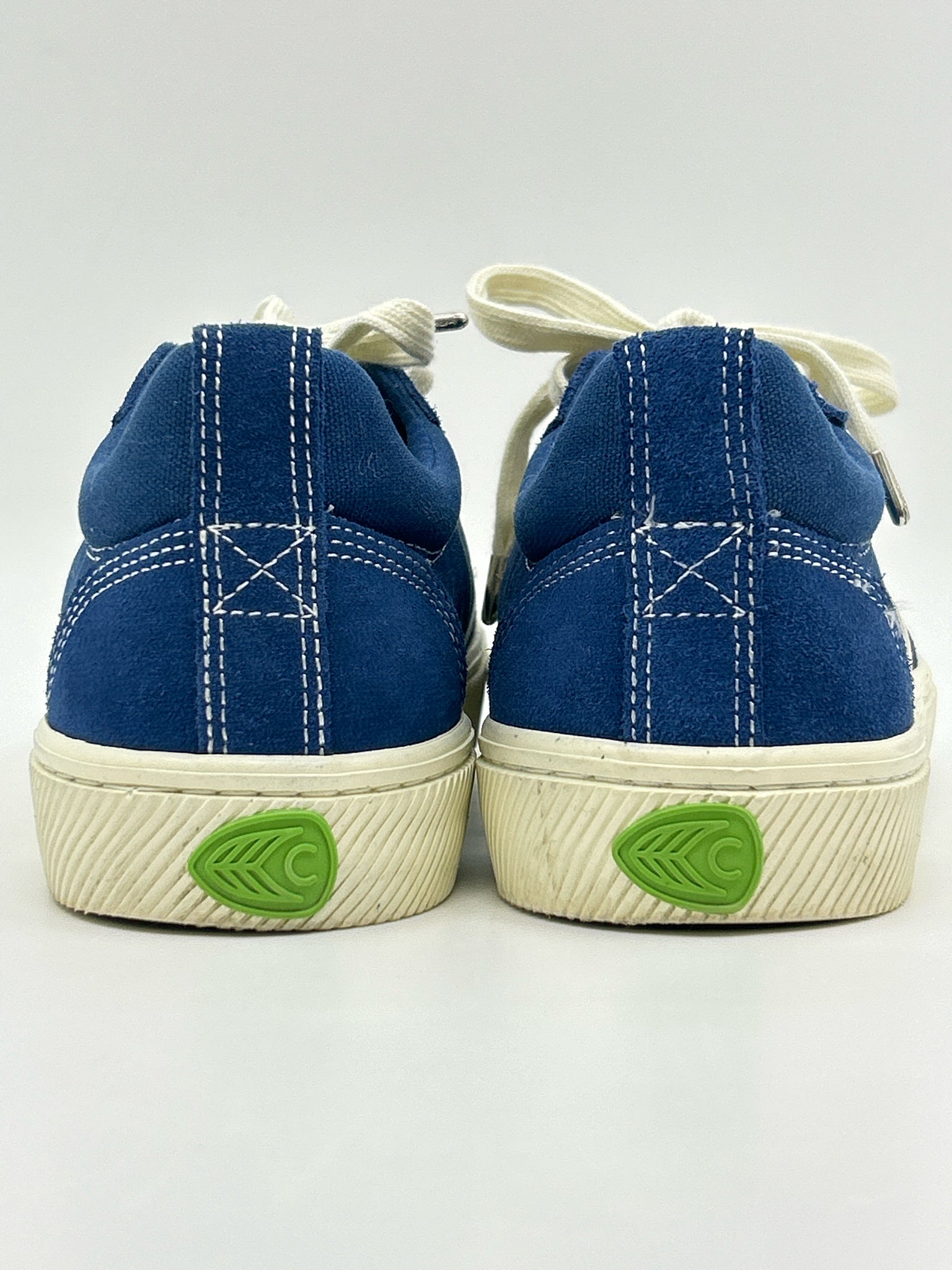CARIUMA Size 8.5 Blue Women Sneakers