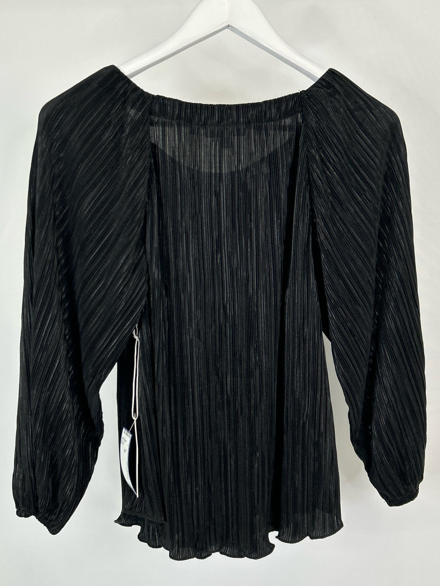 CHICO'S NWT Size M Black Women Top