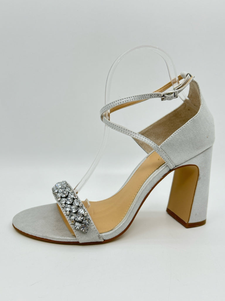 BADGLEY MISCHKA Size 10 Silver Women's Pumps NIB
