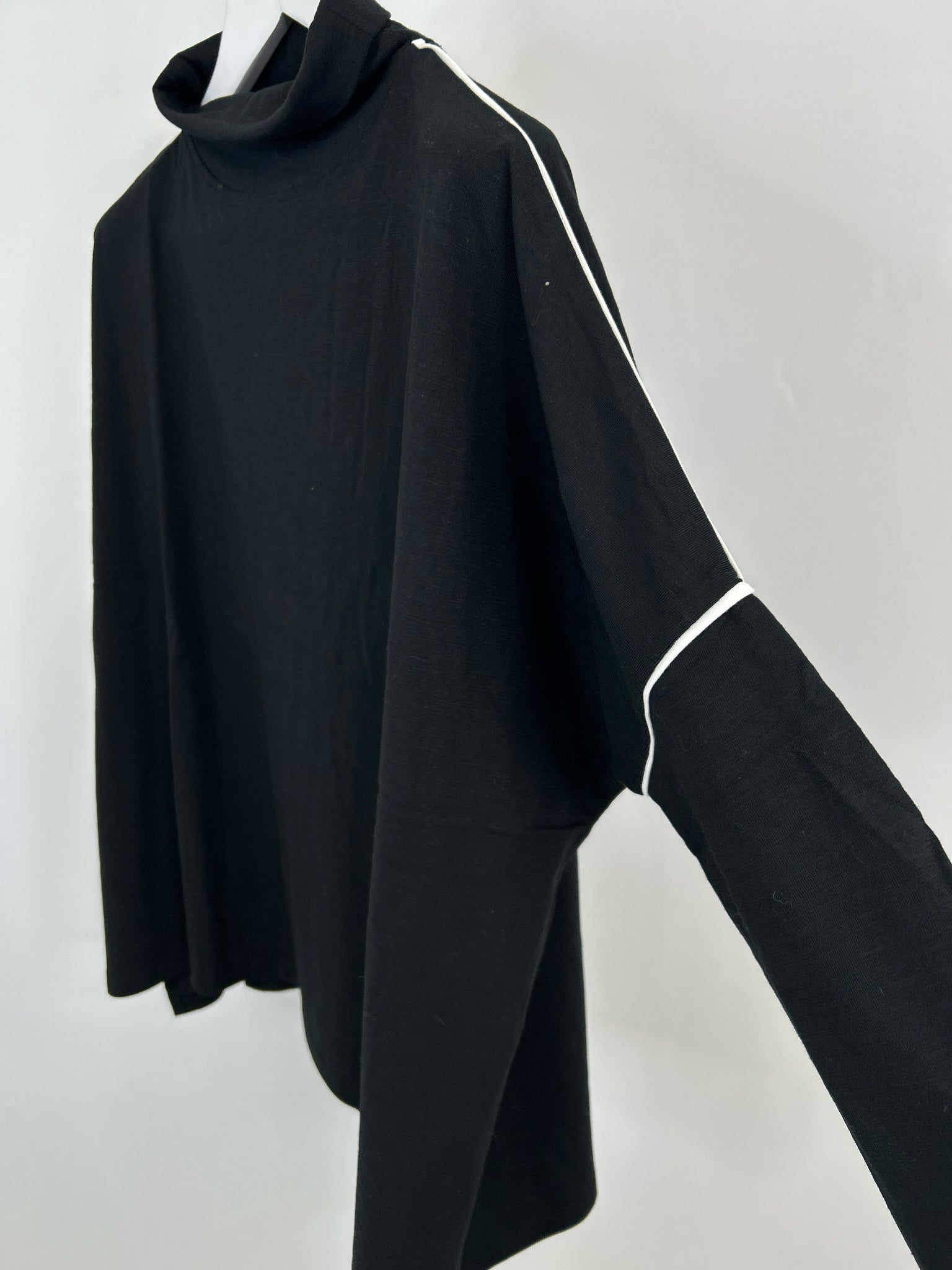 MERSEA One Size Black and White Women T-Shirt NWT