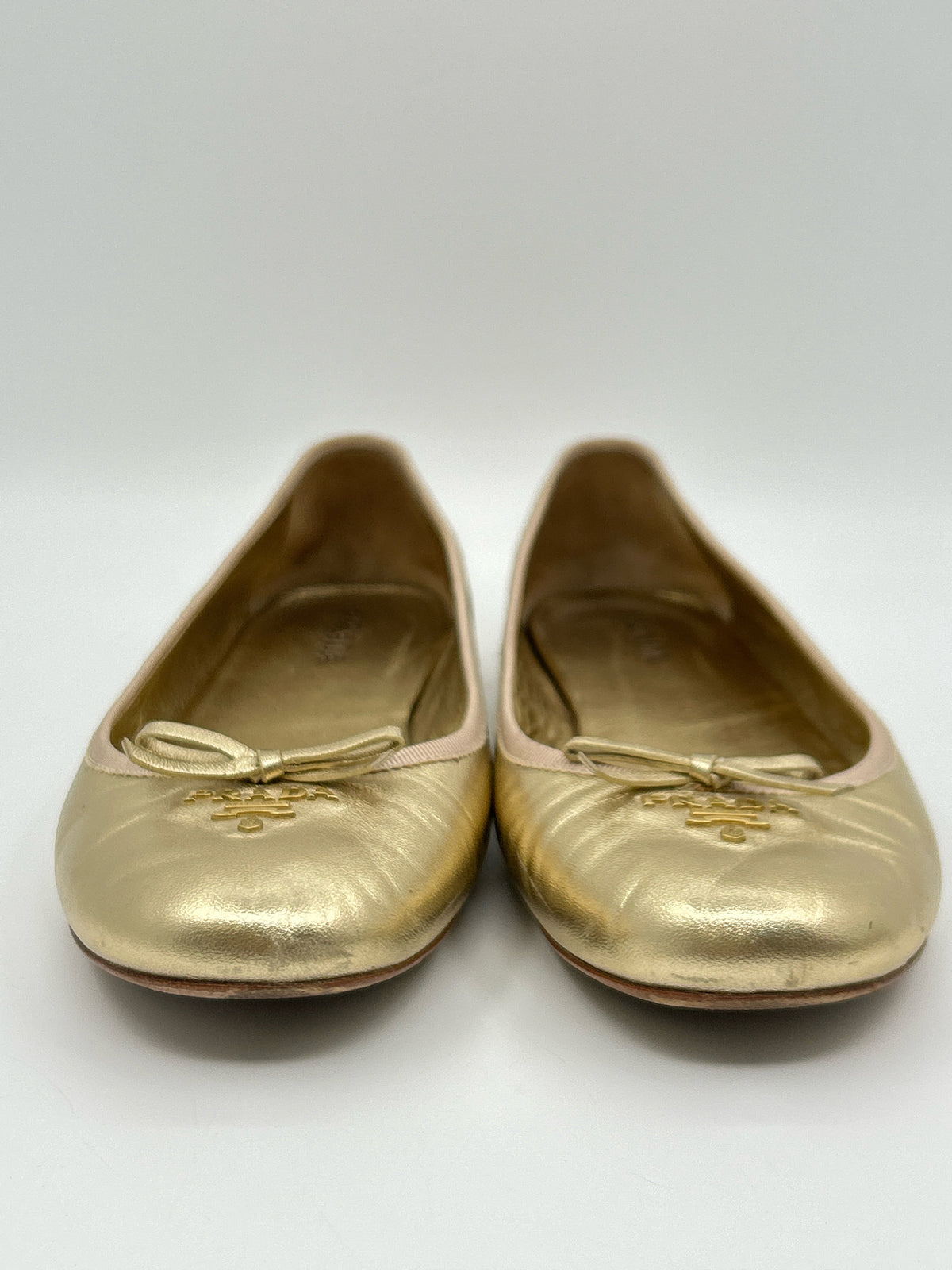 PRADA Size 39/9 Gold Women Flats