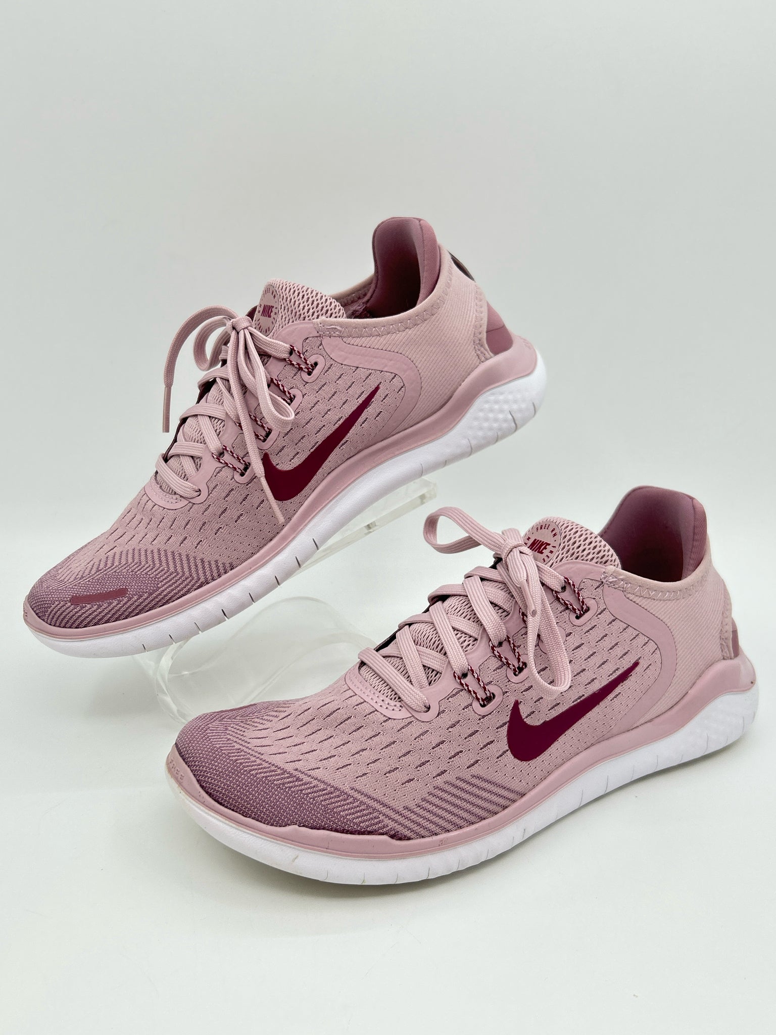 NIKE Size 7 Mauve Women Sneakers