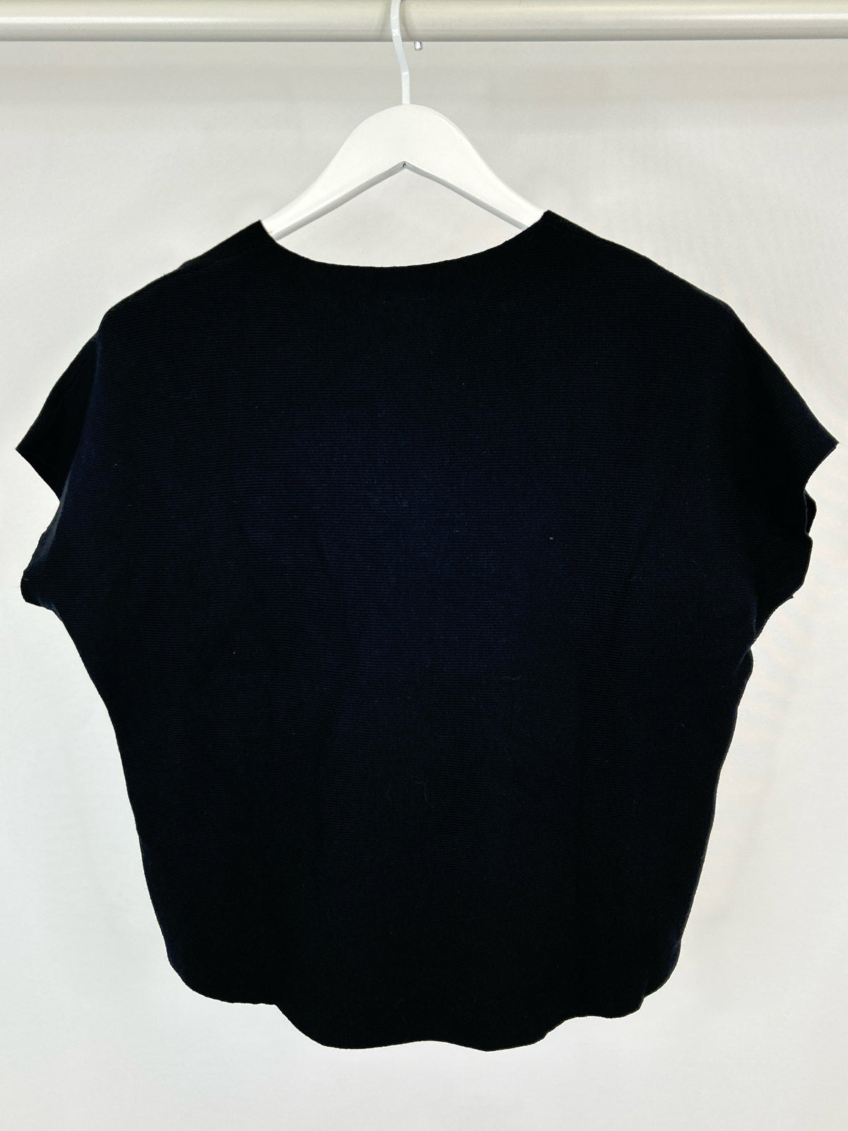 AAEDA Size M Black Women Sweater