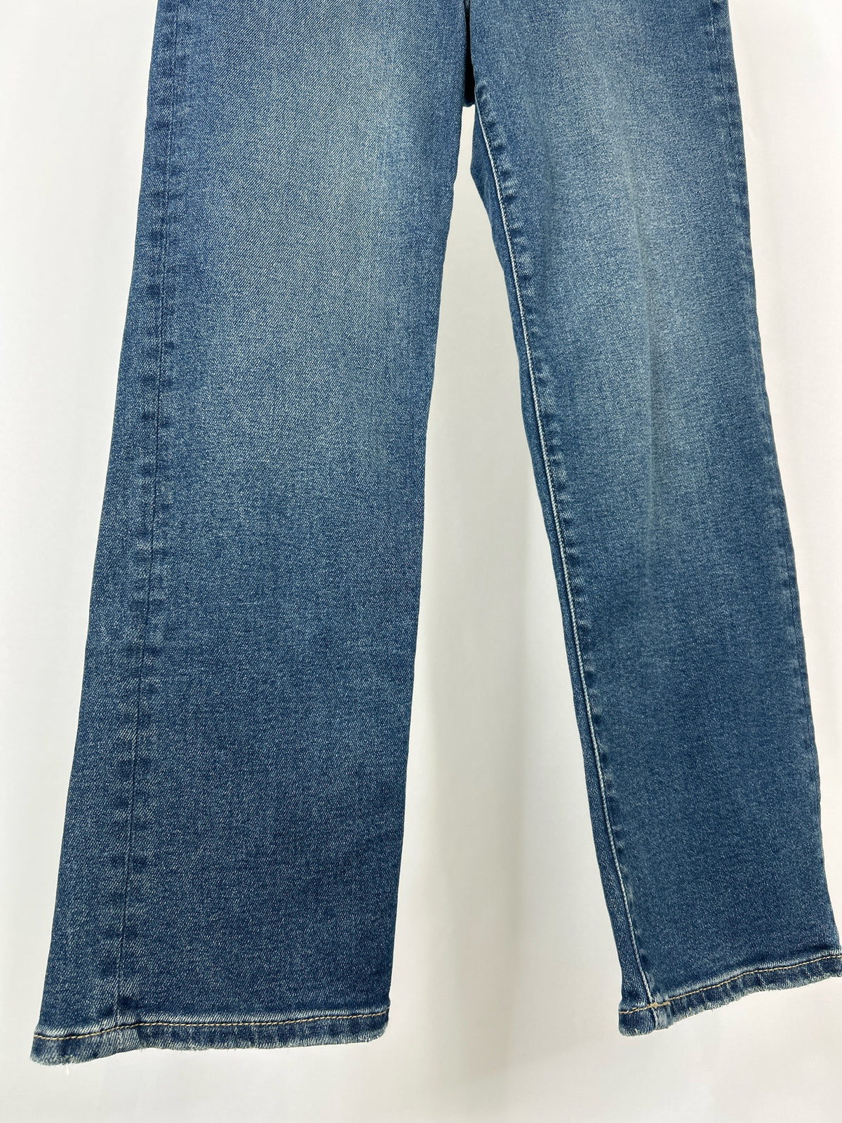 EVEREVE Size 26/2 Blue Denim Women Jeans NWT