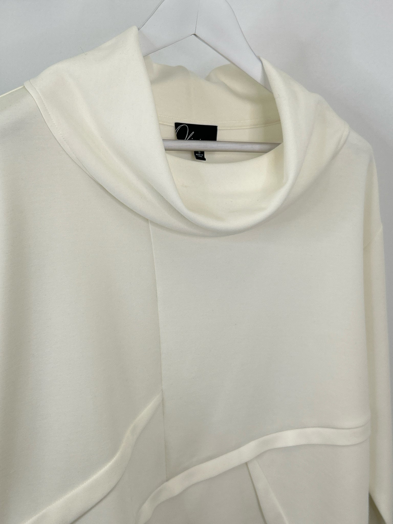 OLIVIA BY HABITAT CLOTHES Size S Ivory Women Pullover