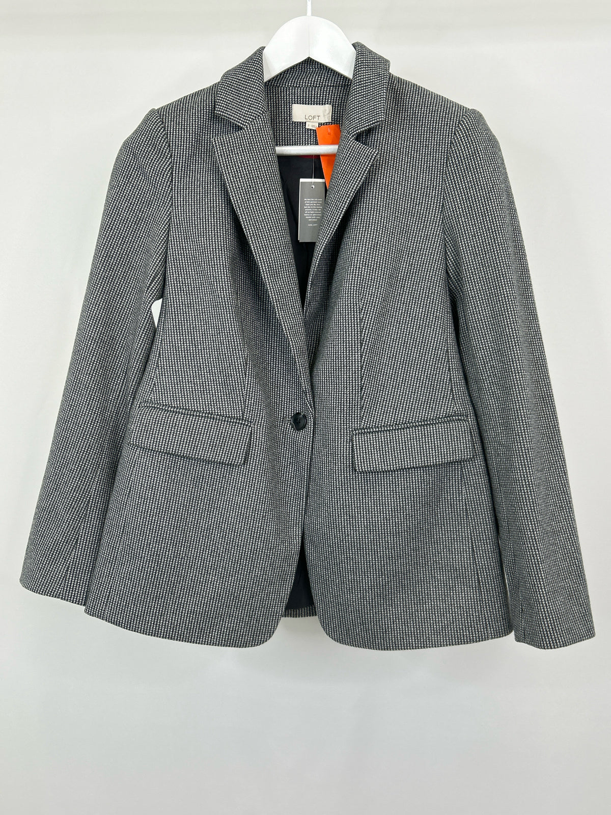 LOFT Size 2 GRAY AND WHITE Women Blazer