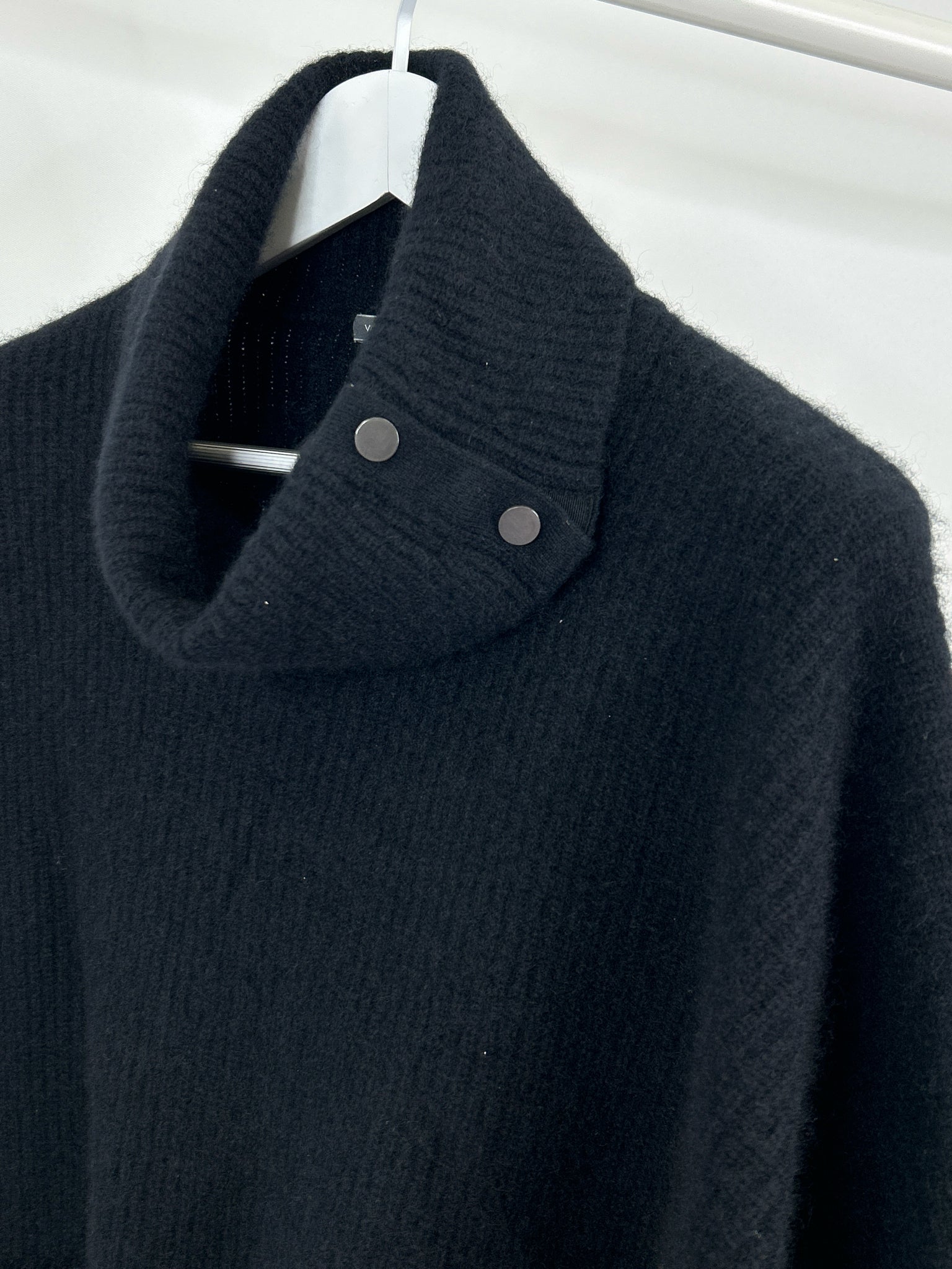 VINCE Size S Black Women Sweater