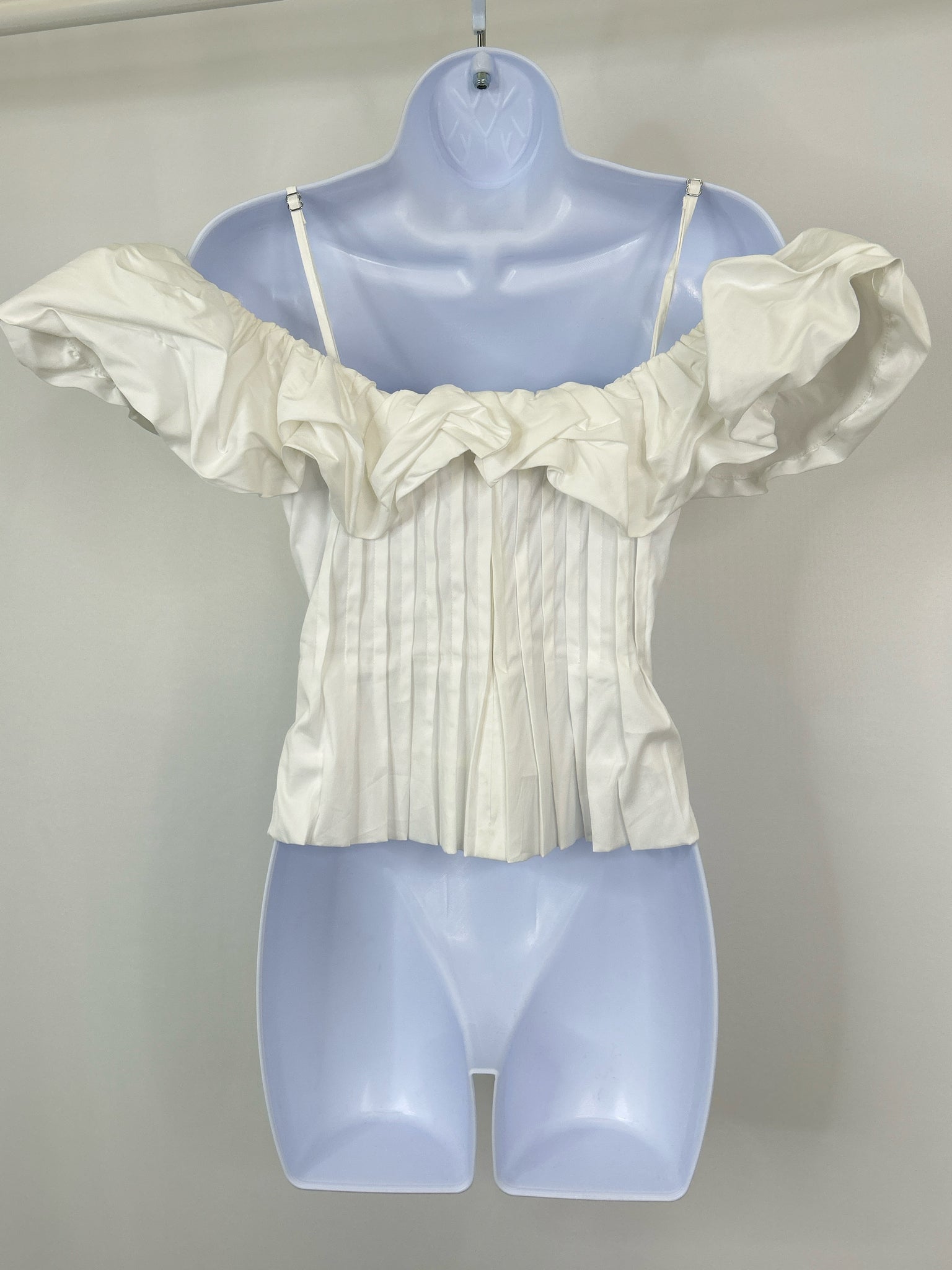 White House Black Market Size 8 White Women Top