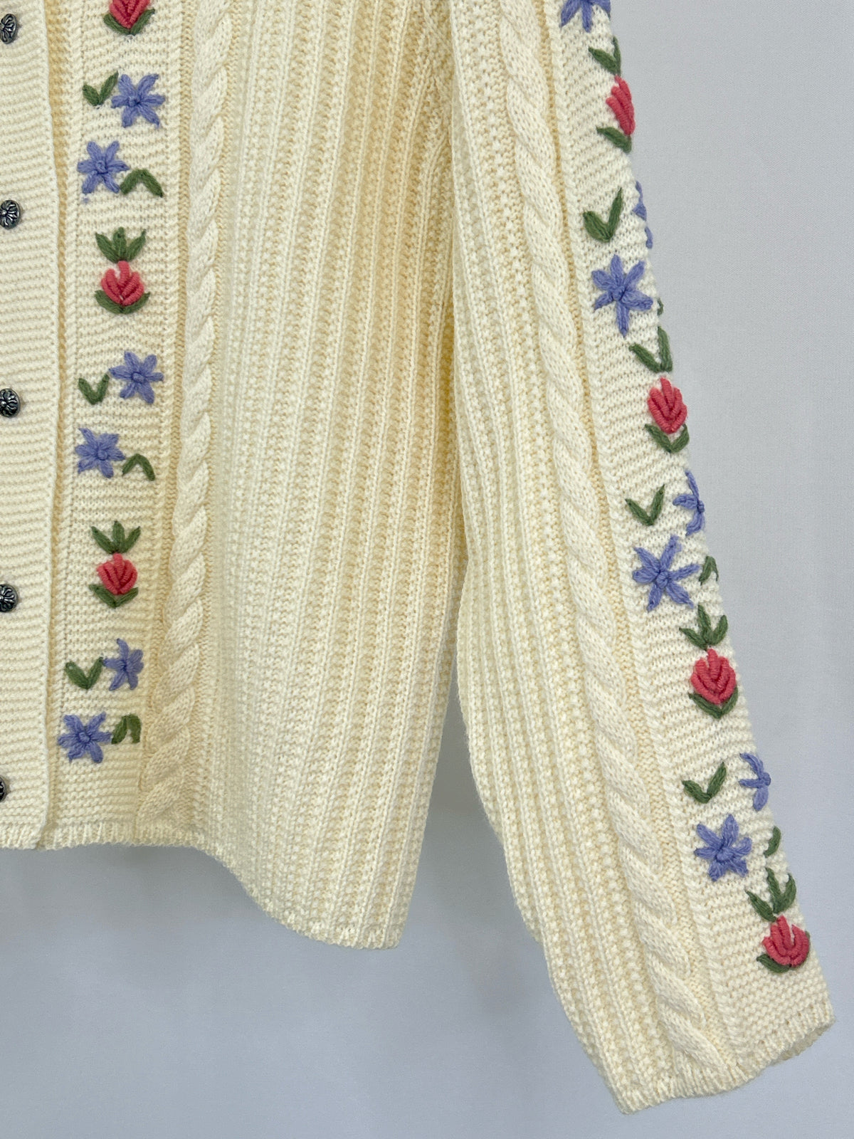 Rosie Posie Size L Cream Women Sweater