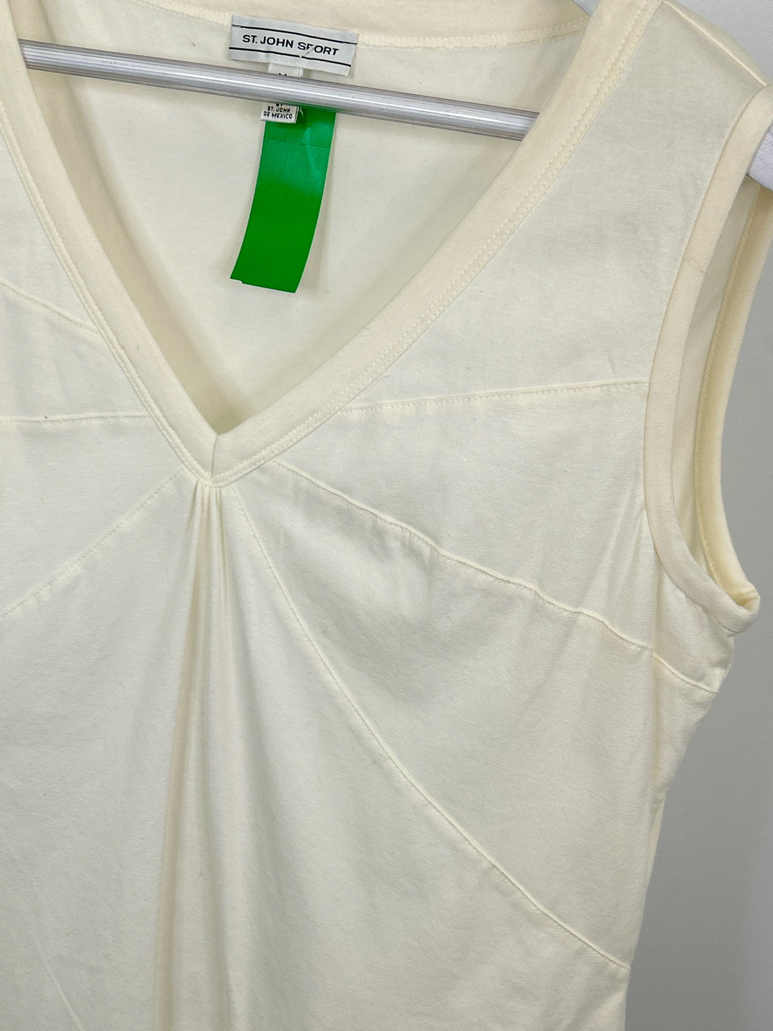 ST JOHN SPORT Size M Ivory White Women Tank Top