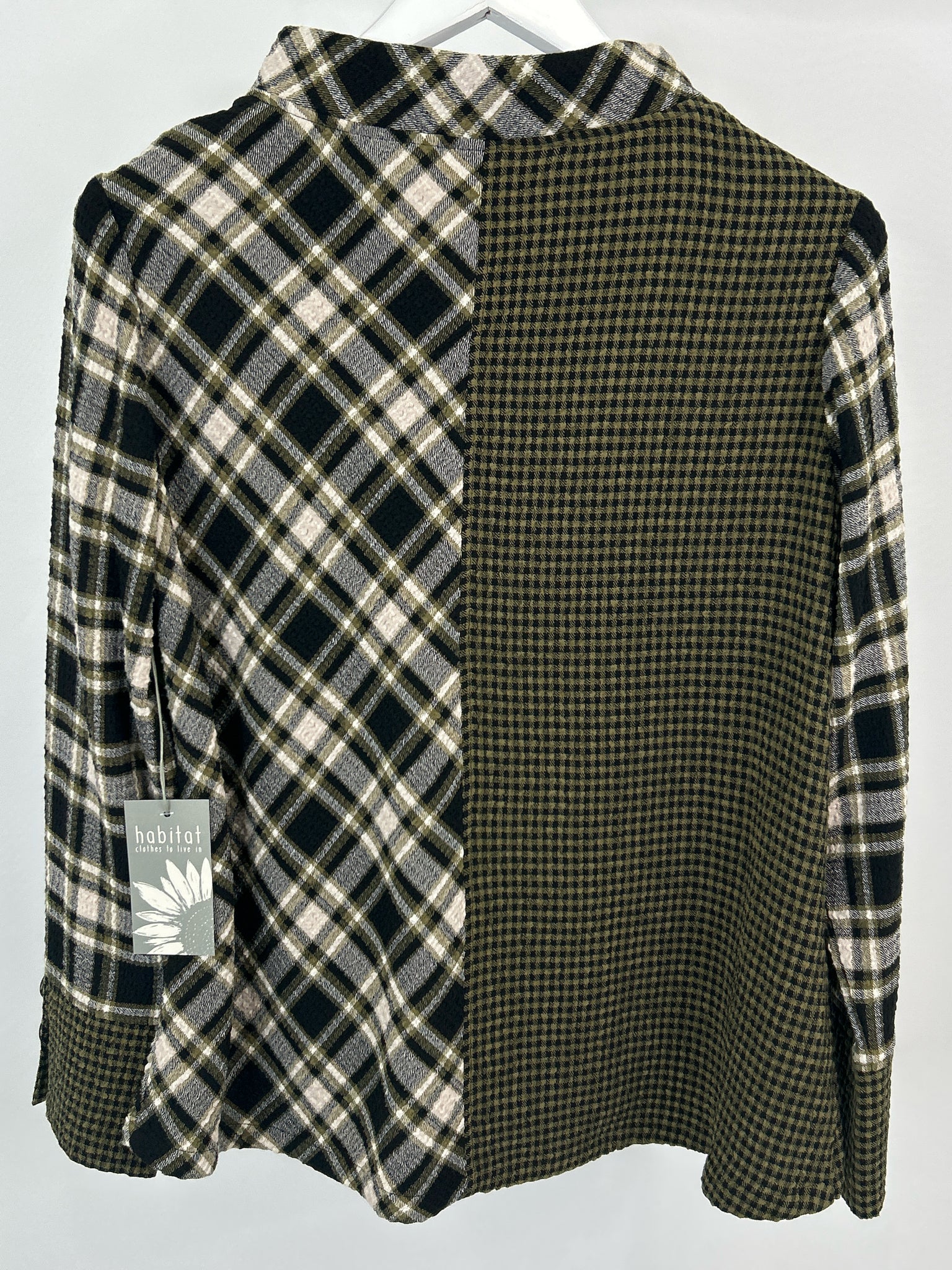 HABITAT Size S Black Plaid Women Top NWT