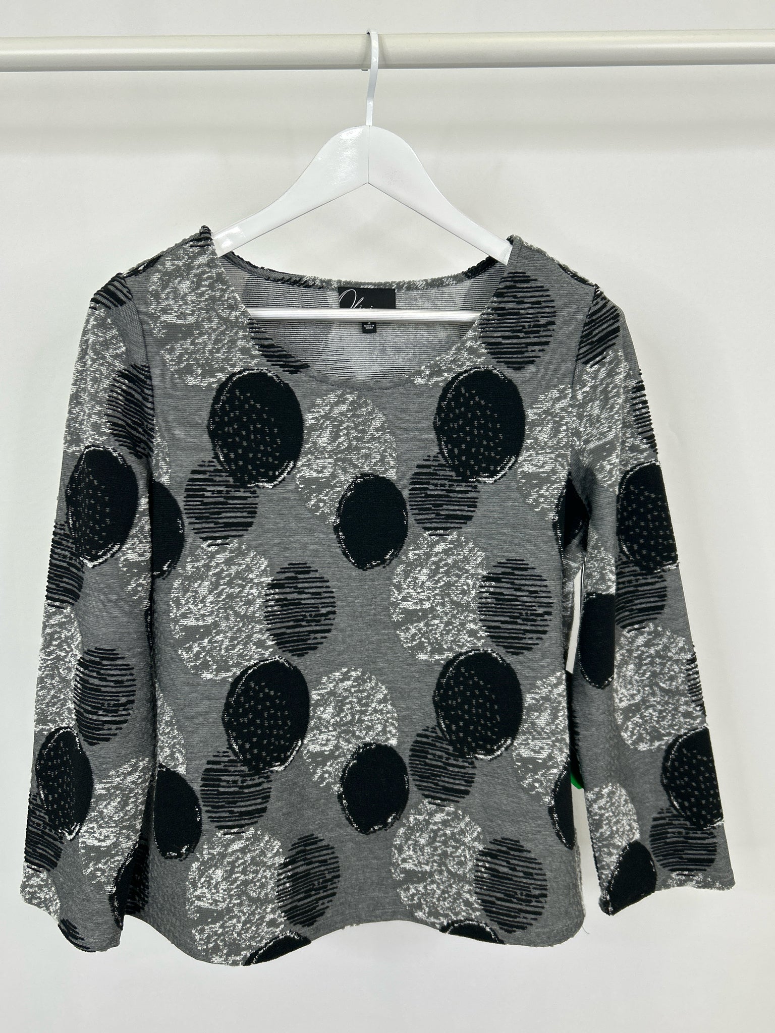 OLIVIA BY HABITAT CLOTHES Size S IVORY AND BLACK Women Top