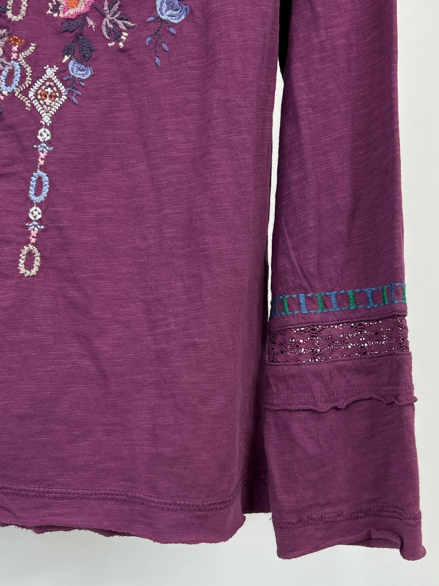 SUNDANCE Size M Purple Women Top