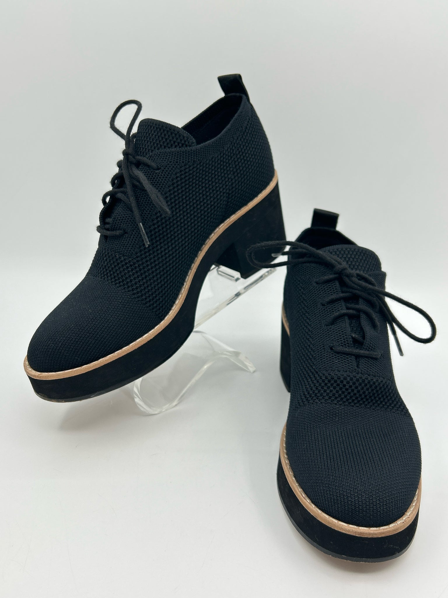 EILEEN FISHER Size 7M Black Women Shoes