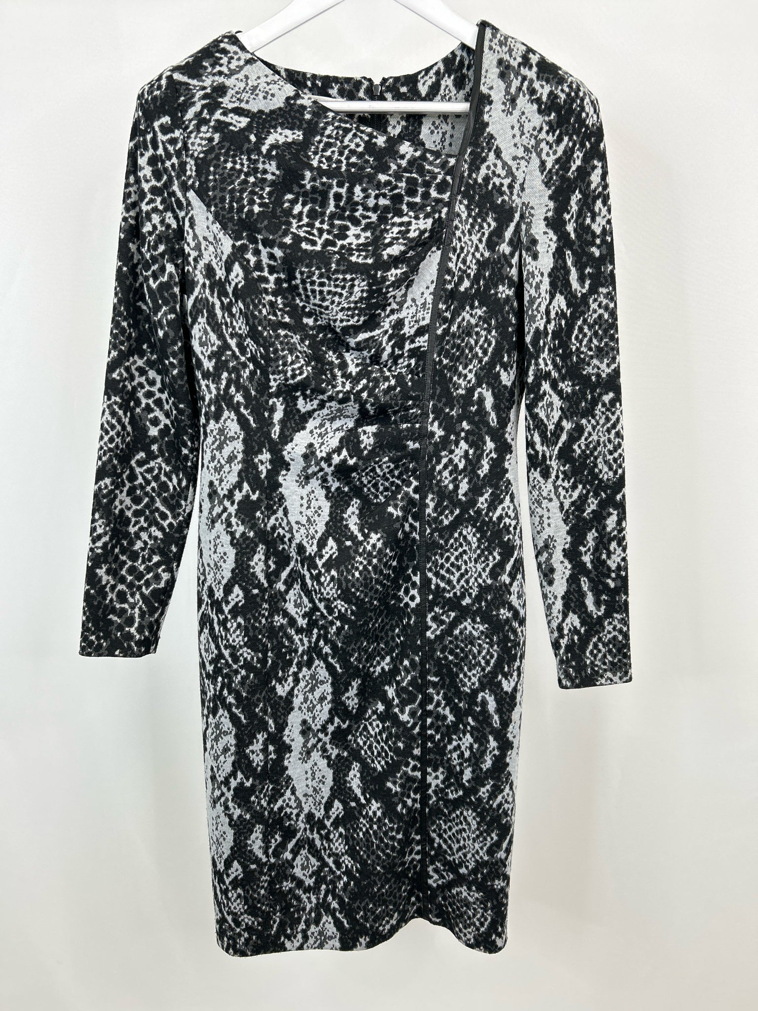 KAY UNGER Size 10 Gray & Black Women Dress