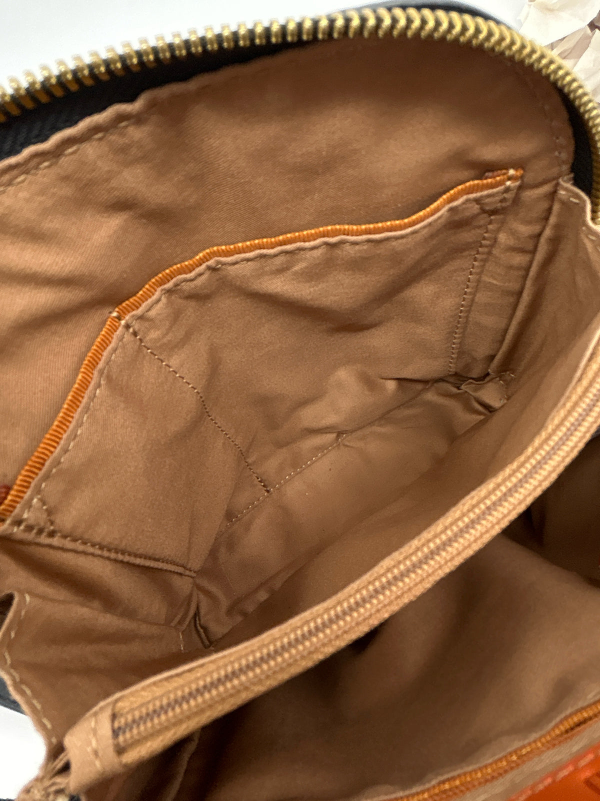 HOBO Black Women Purse