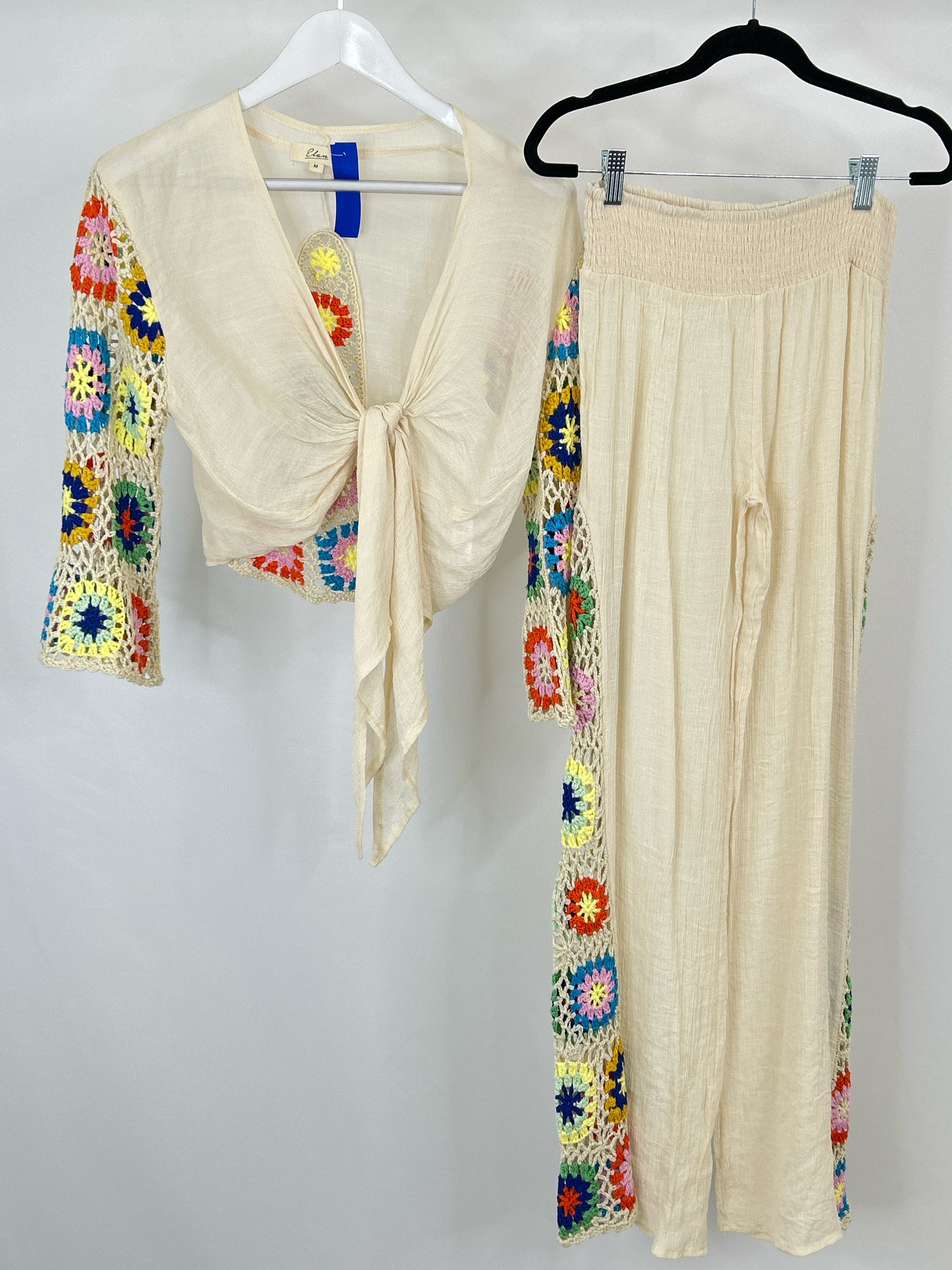 ELAN Size M Cream Women 2-Piece w/pants