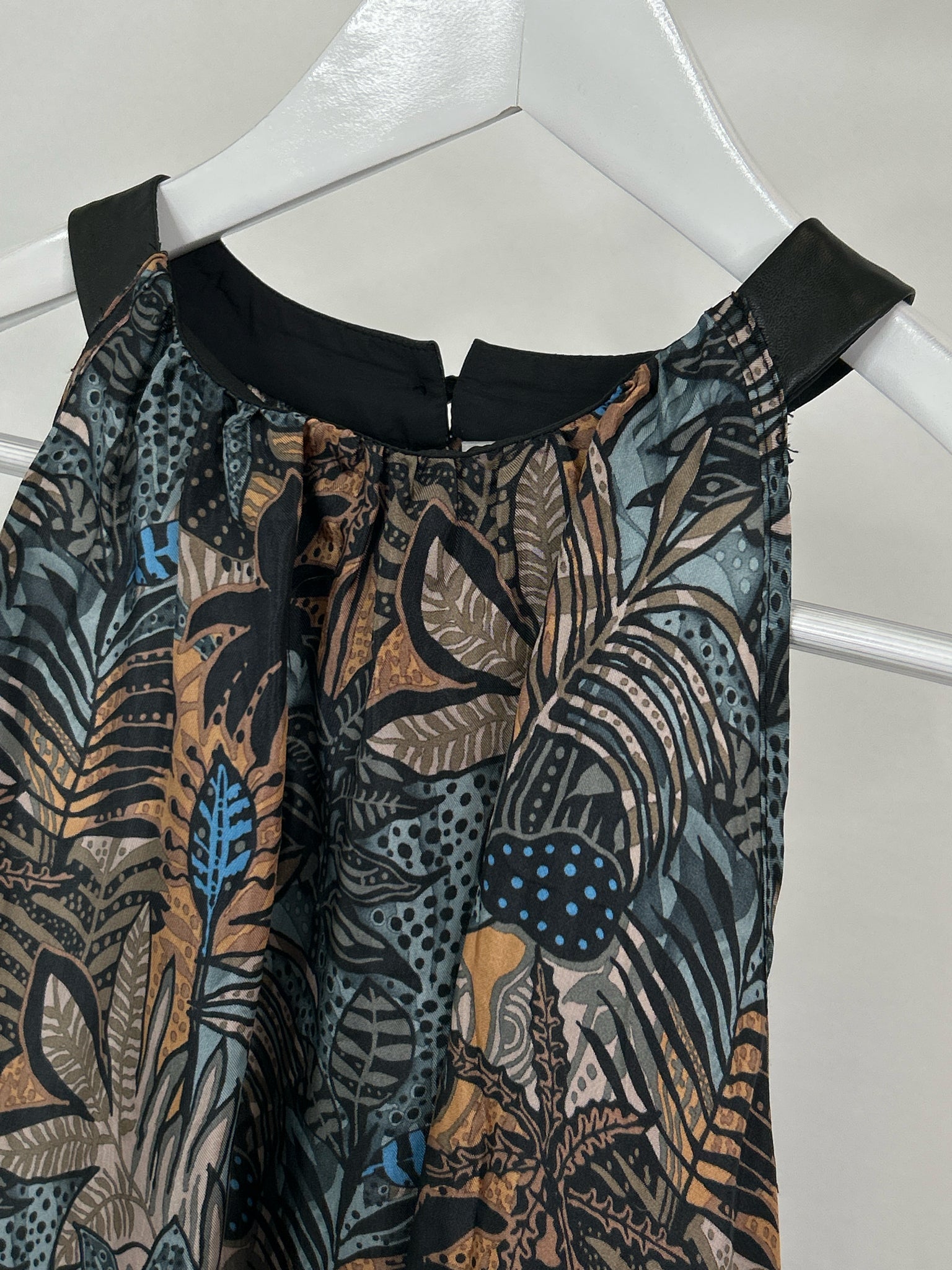 LOLA & SOPHIE Size S Blue Print Women Top