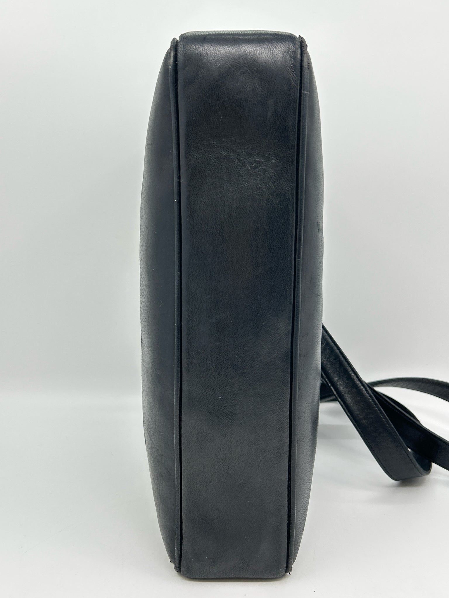 CHANEL Black Women Purse