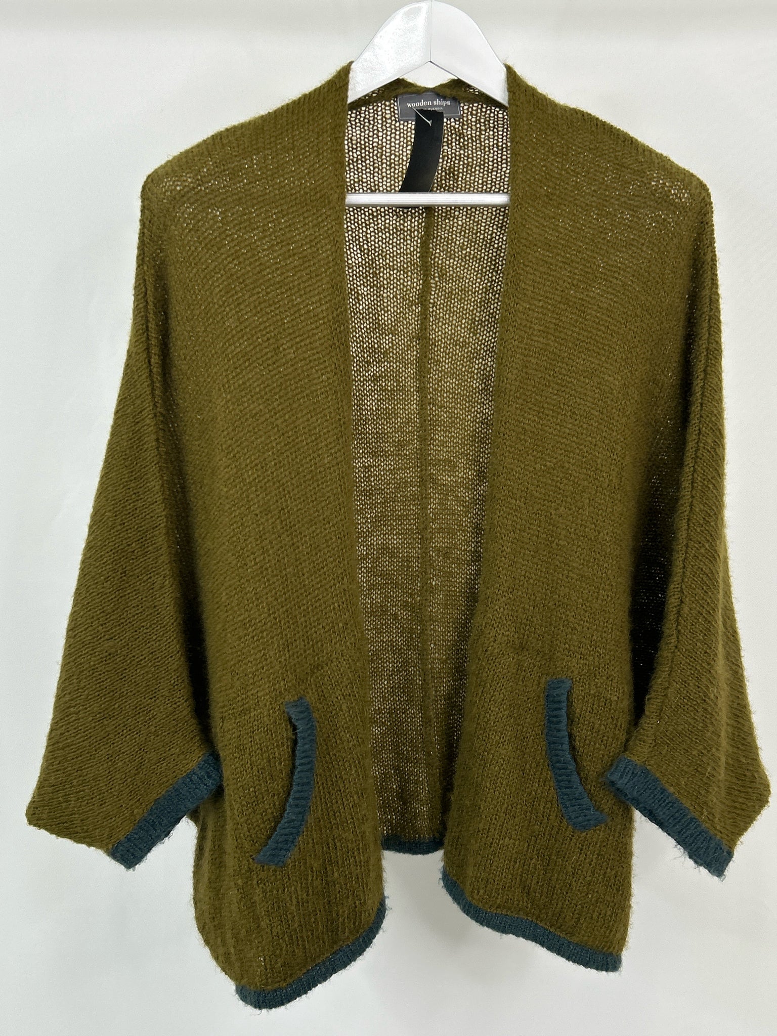 WOODEN SHIPS Size M/L Green Women Cardigan