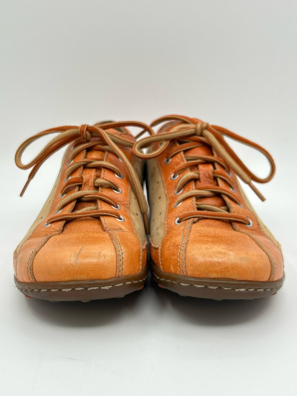 BORN Size 8 Orange Women Sneakers
