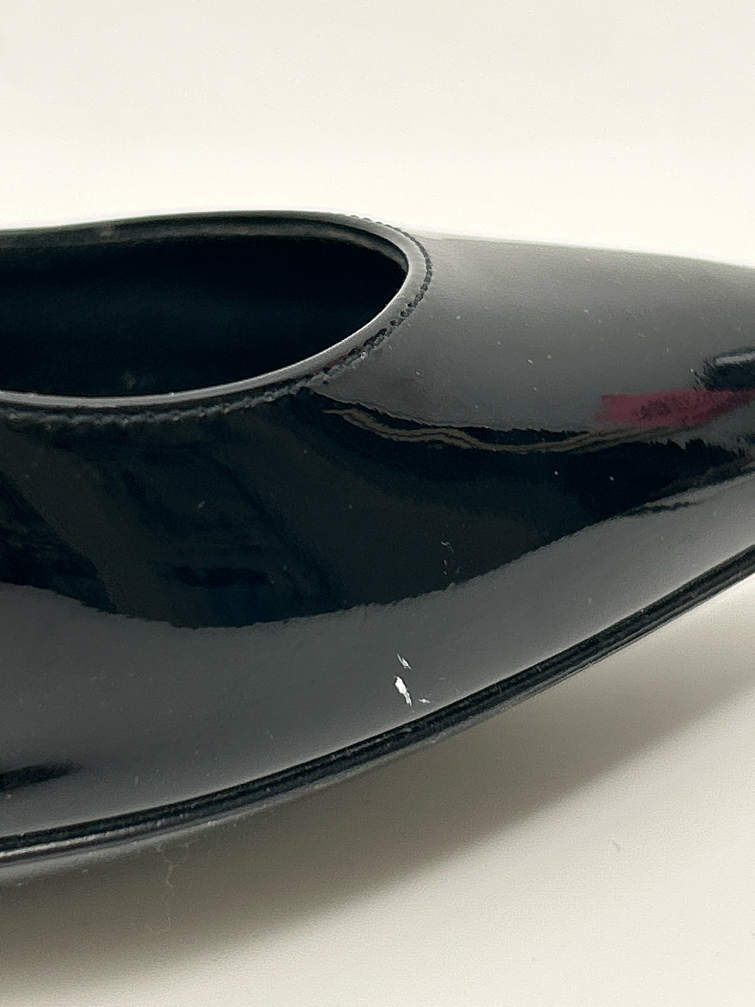 YVES SAINT LAURENT Size 37.5 Black Women Pumps