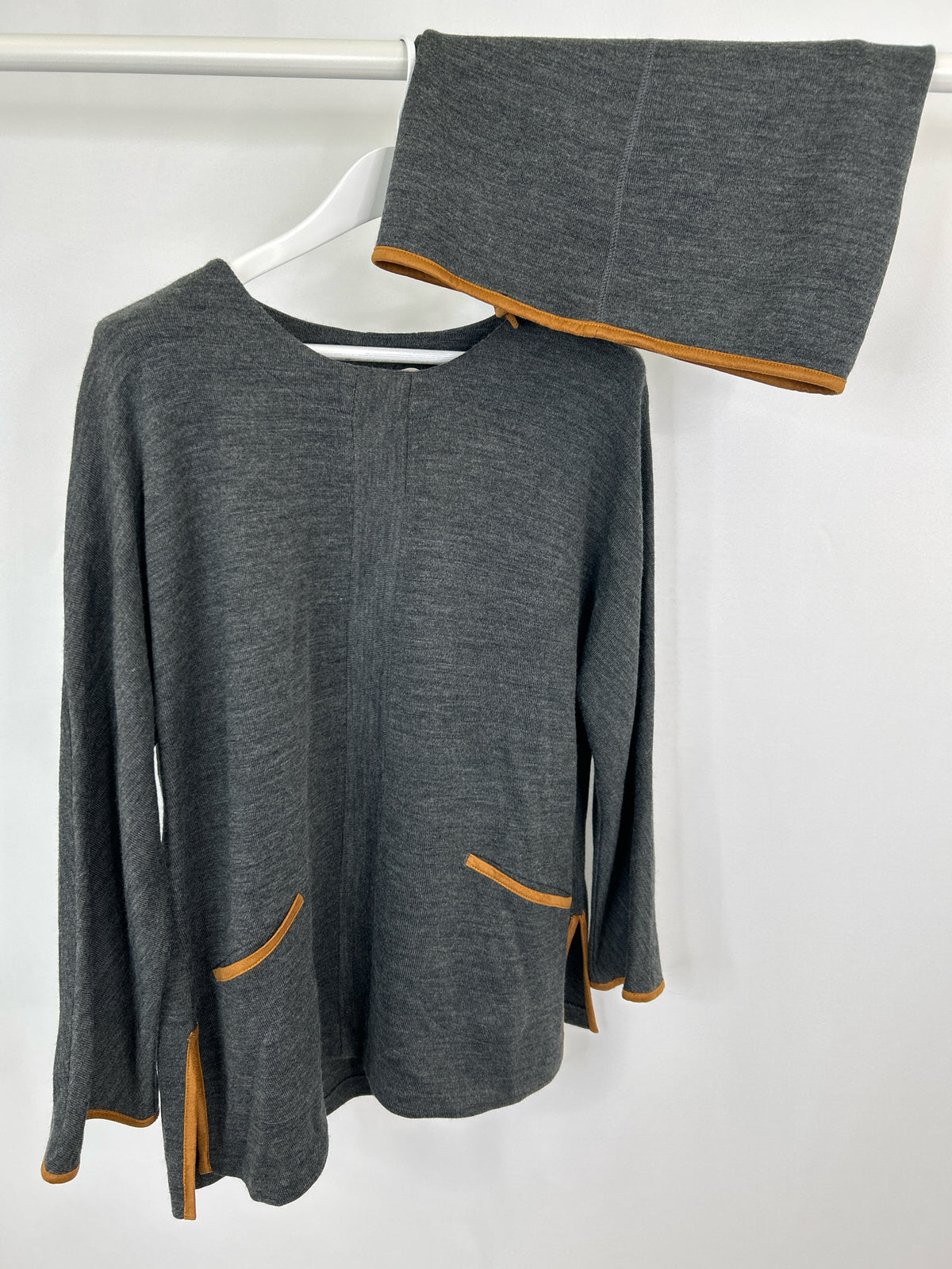 SOFT SURROUNDINGS Size L Grey & Brown Women Sweater