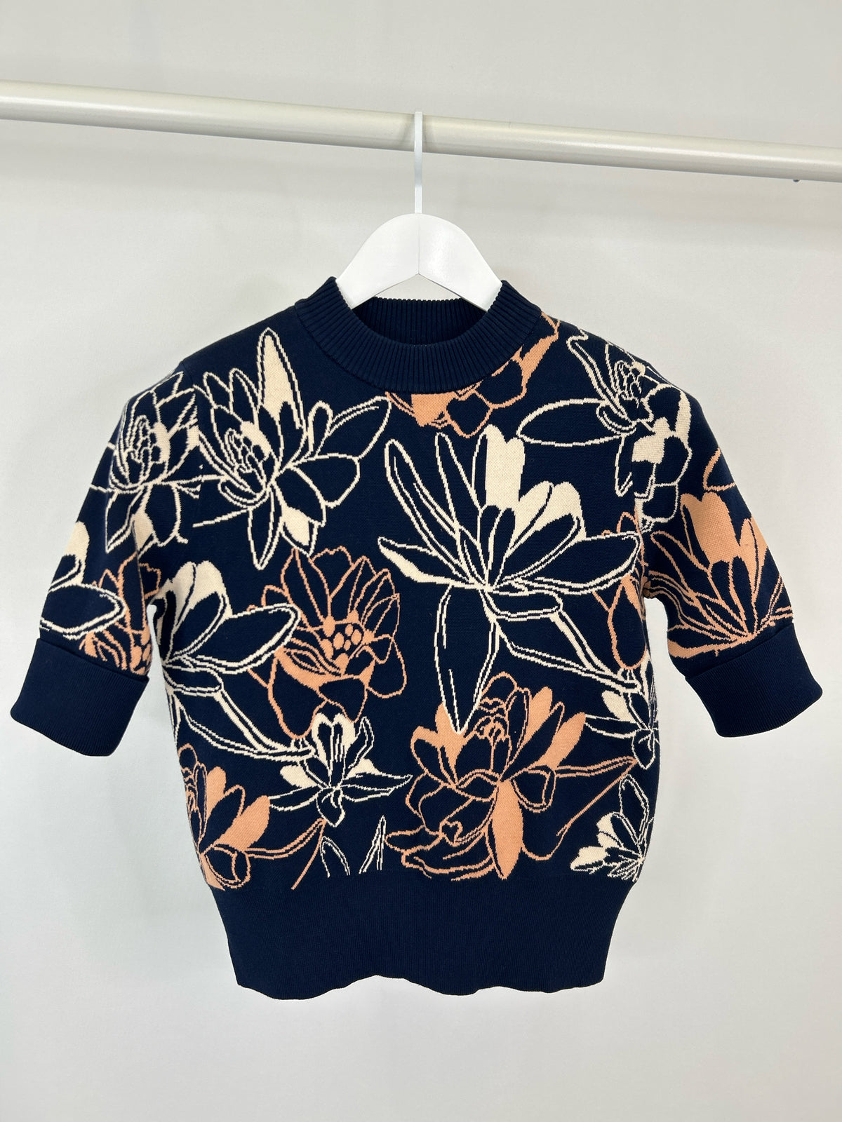 DEMYLEE Size M Navy Print Women Sweater