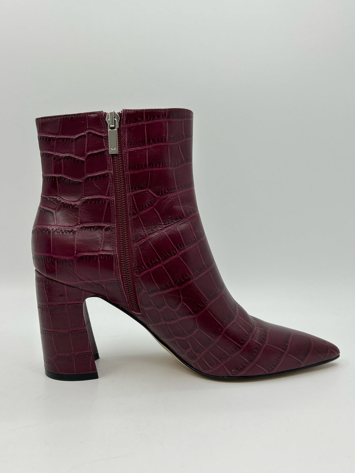 MARC FISHER Size 8.5M Burgundy Women Booties