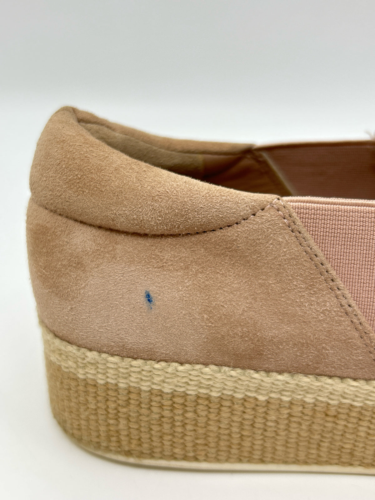 VINCE. Size 8M Dusty Rose Women Sneakers