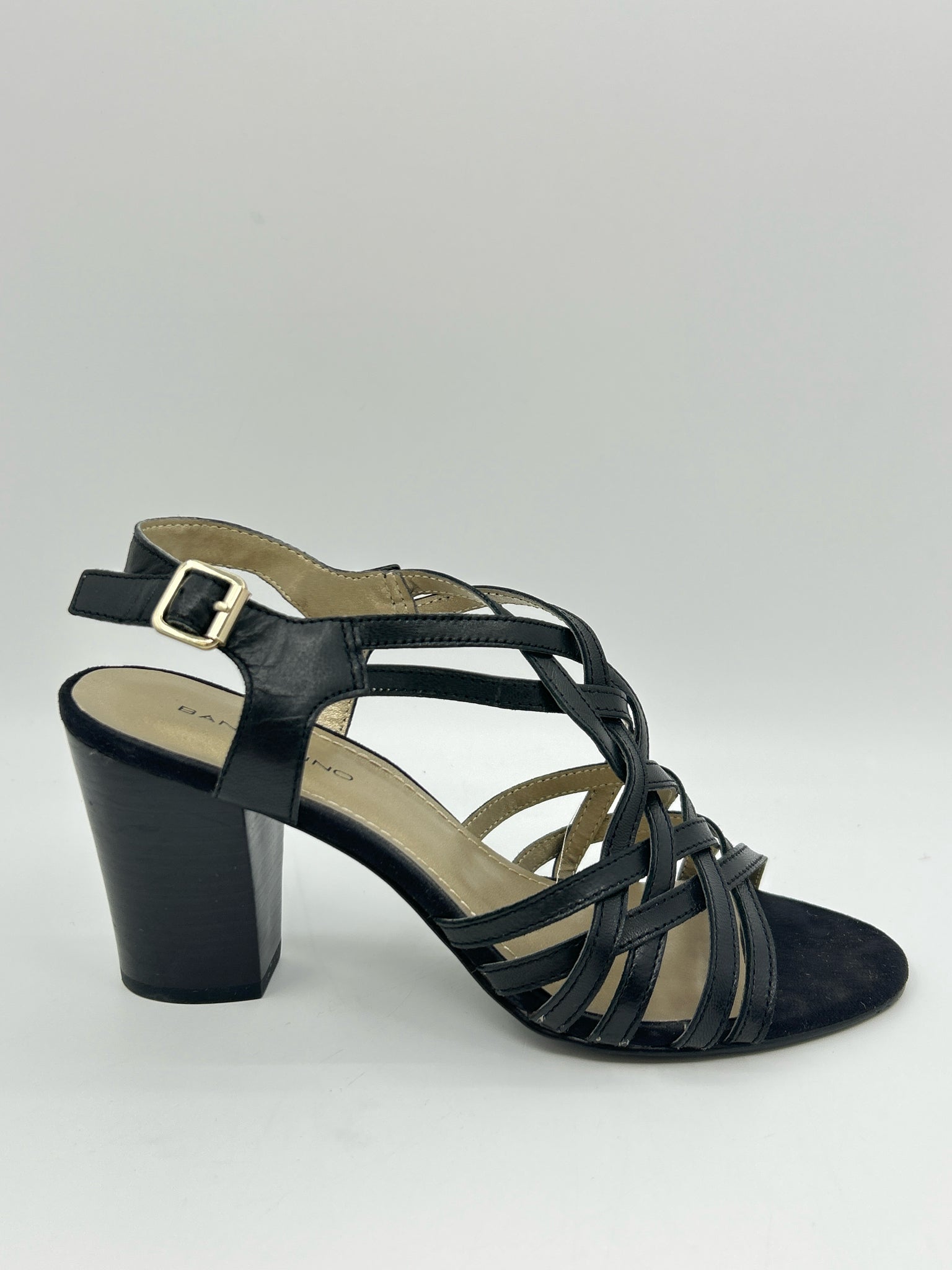 BANDOLINO Size 7M Black Women Sandal
