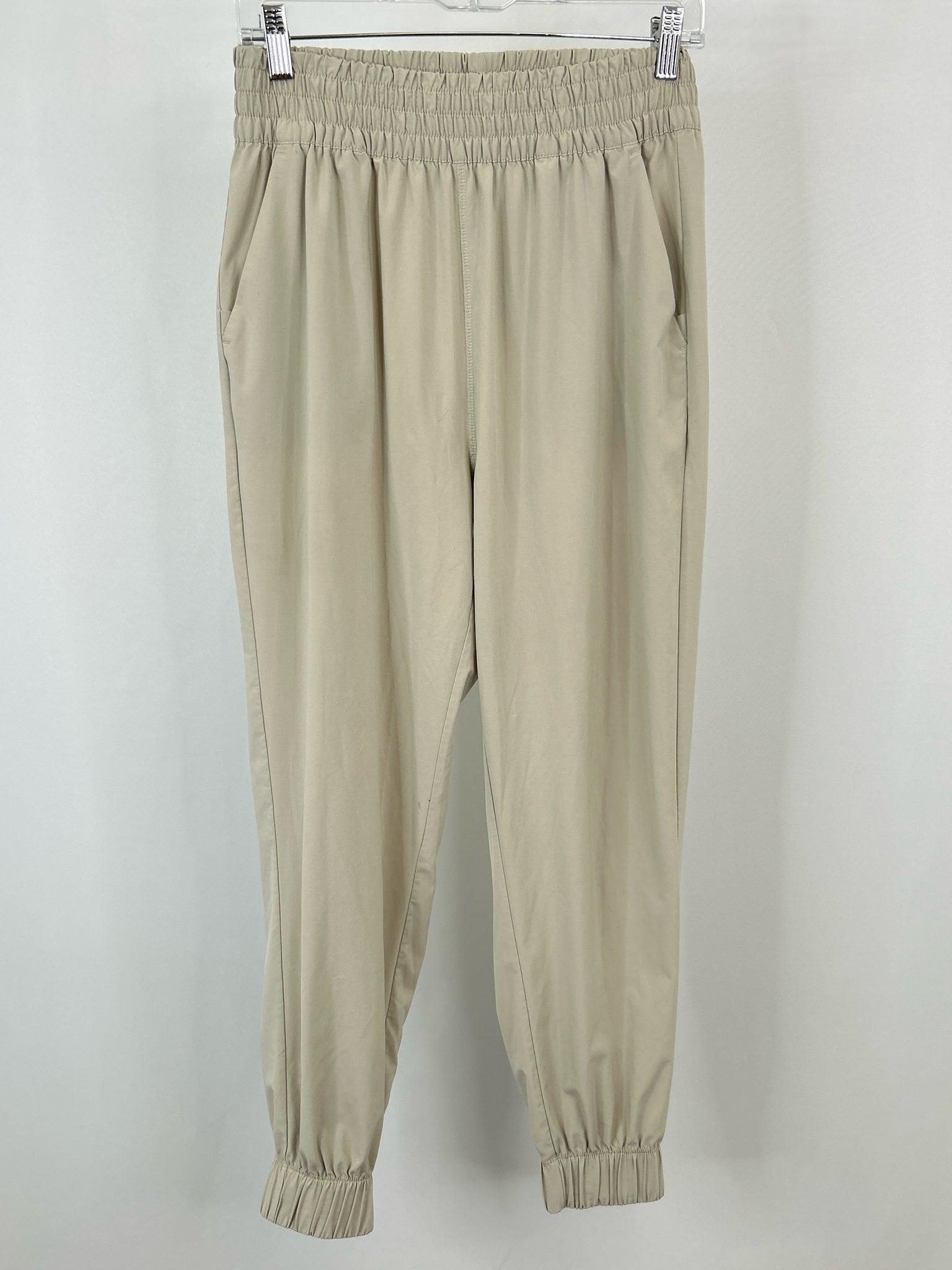 VUORI Size M Beige Women Pants