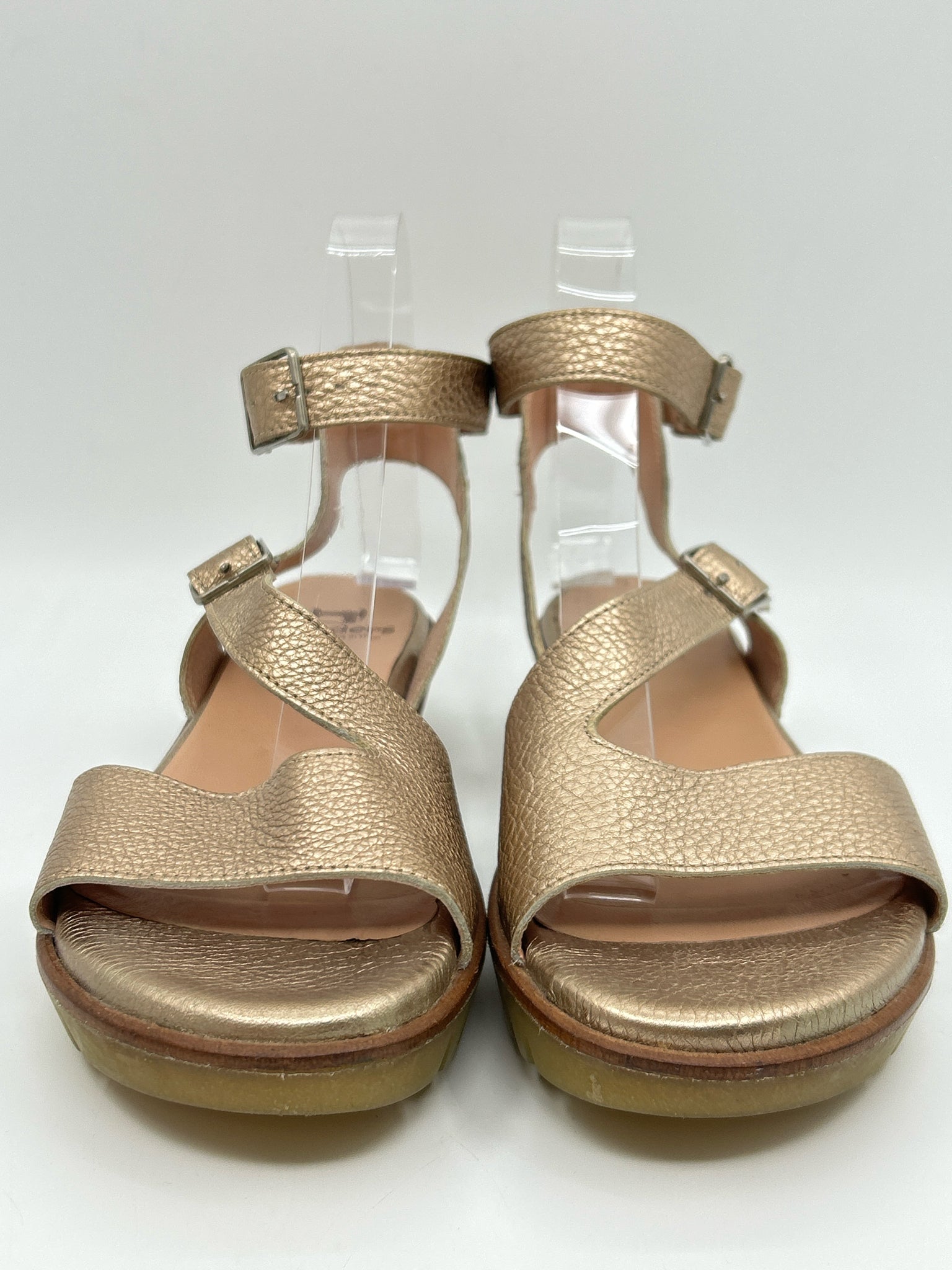 Wonders Size 40 Gold Women Sandal