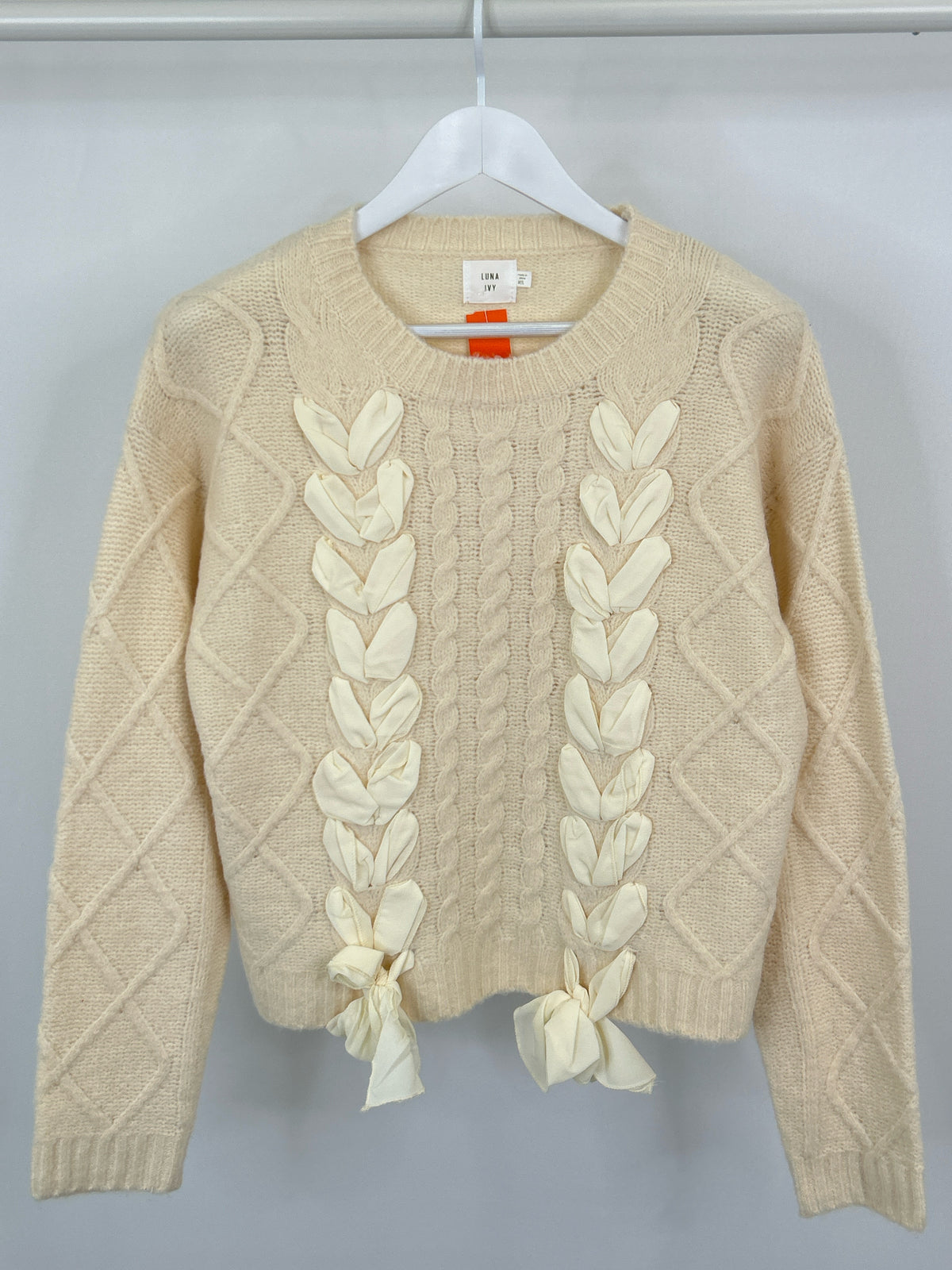 Luna Ivy Size M/L Cream Women Sweater