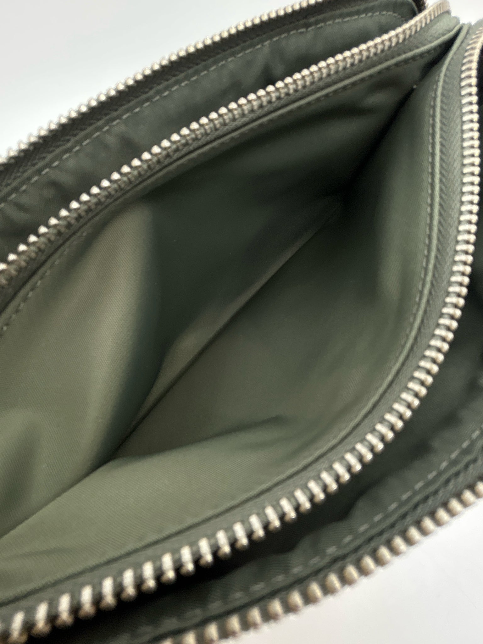 LULULEMON Olive Green Women Wristlet