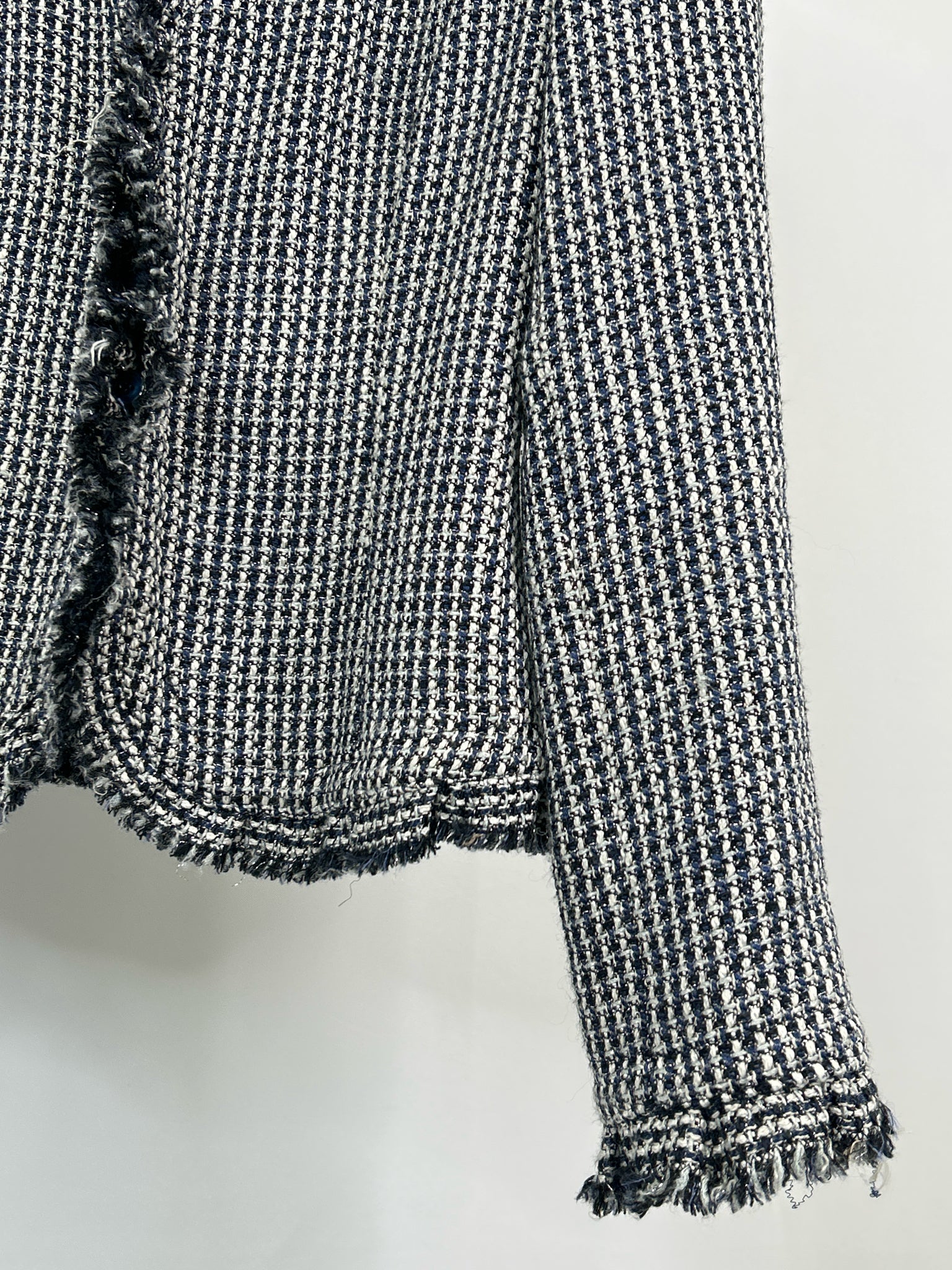 ARMANI COLLEZIONI Size 6 NAVY AND WHITE Women Blazer