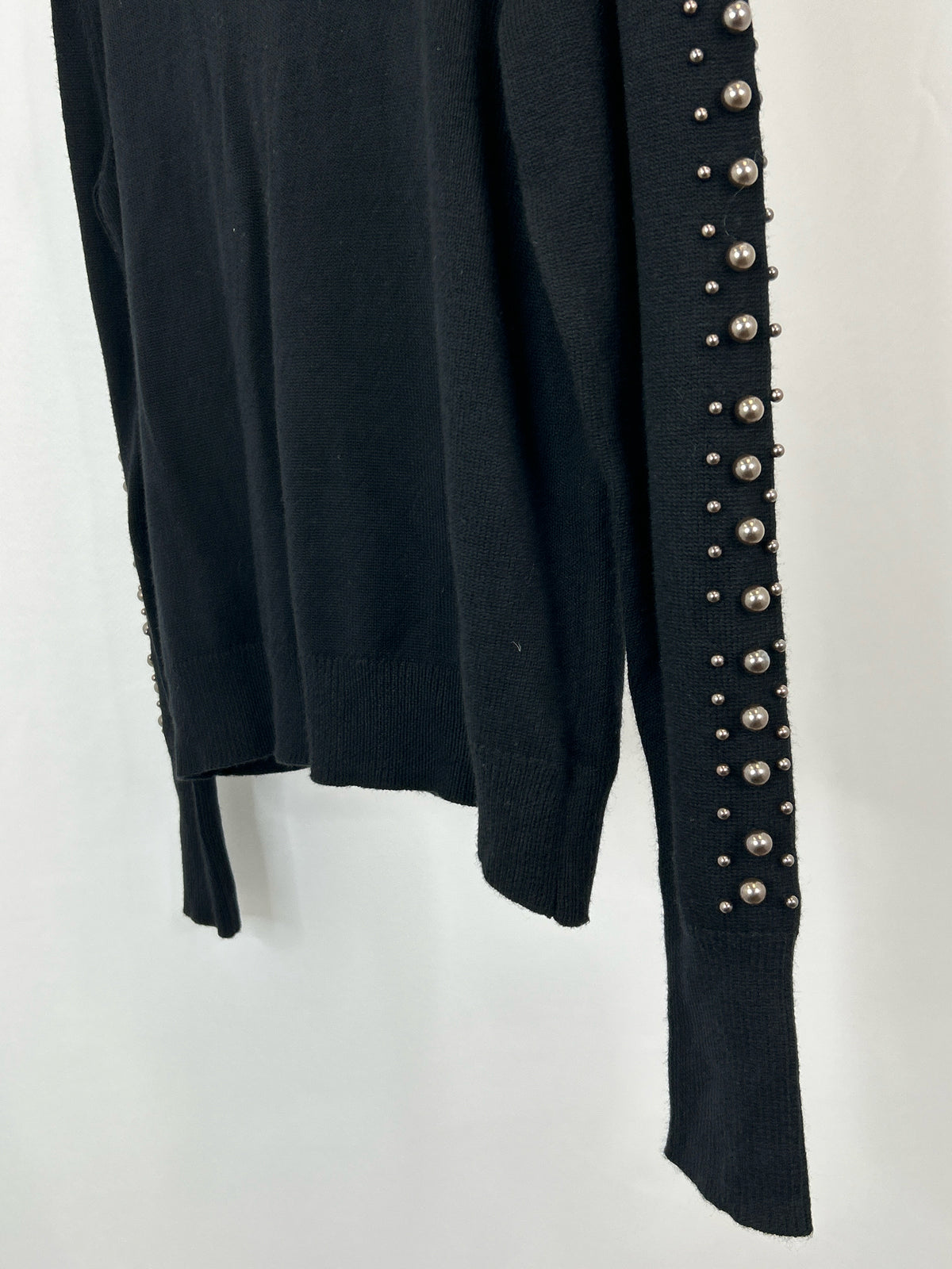 ANN TAYLOR Size M Black Women Sweater