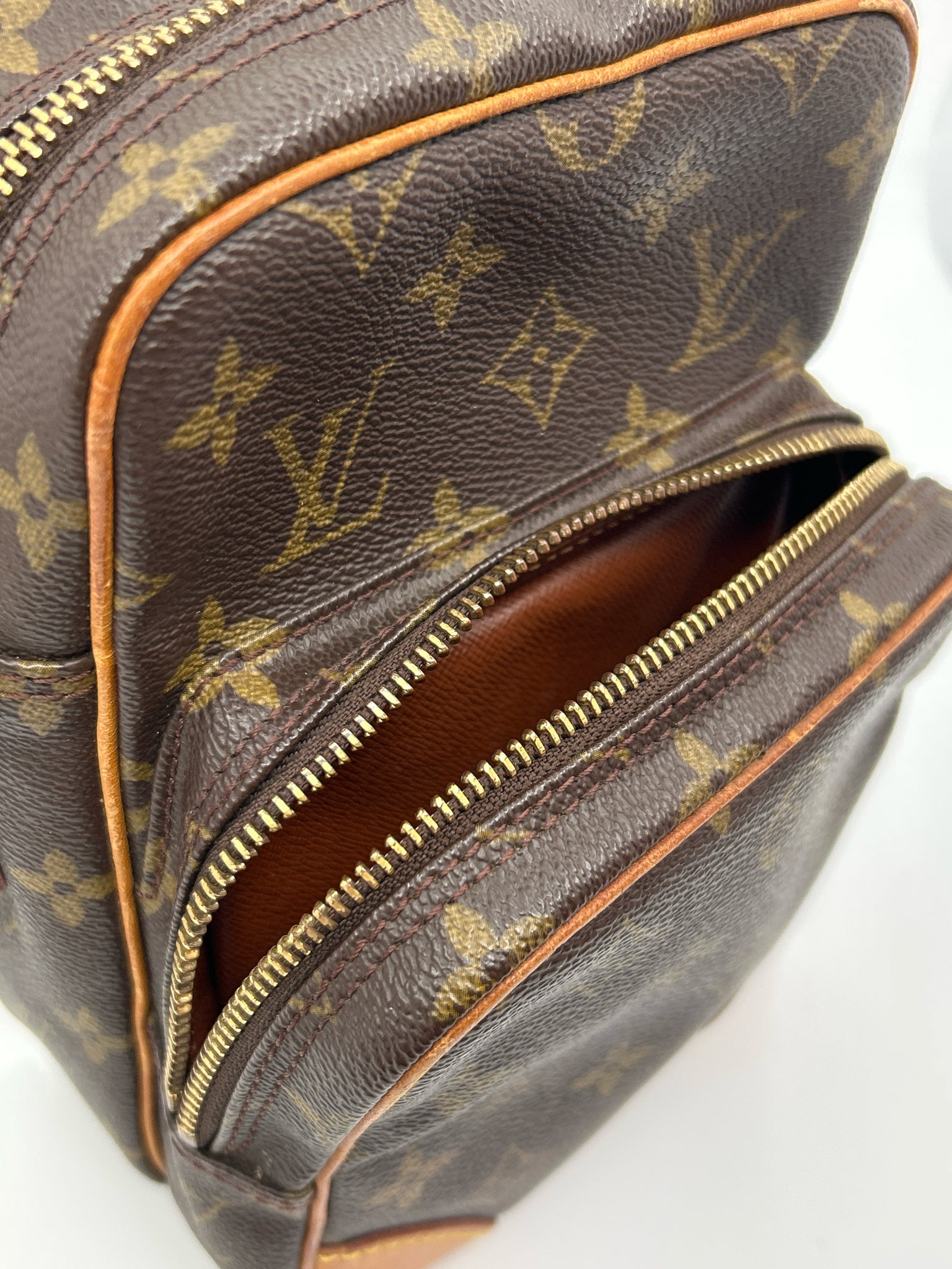 LOUIS VUITTON BROWN MONOGRAM Women Purse