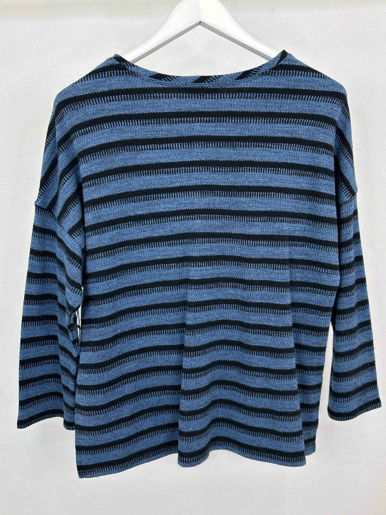 HABITAT Size S Blue and Black Women Sweater NWT